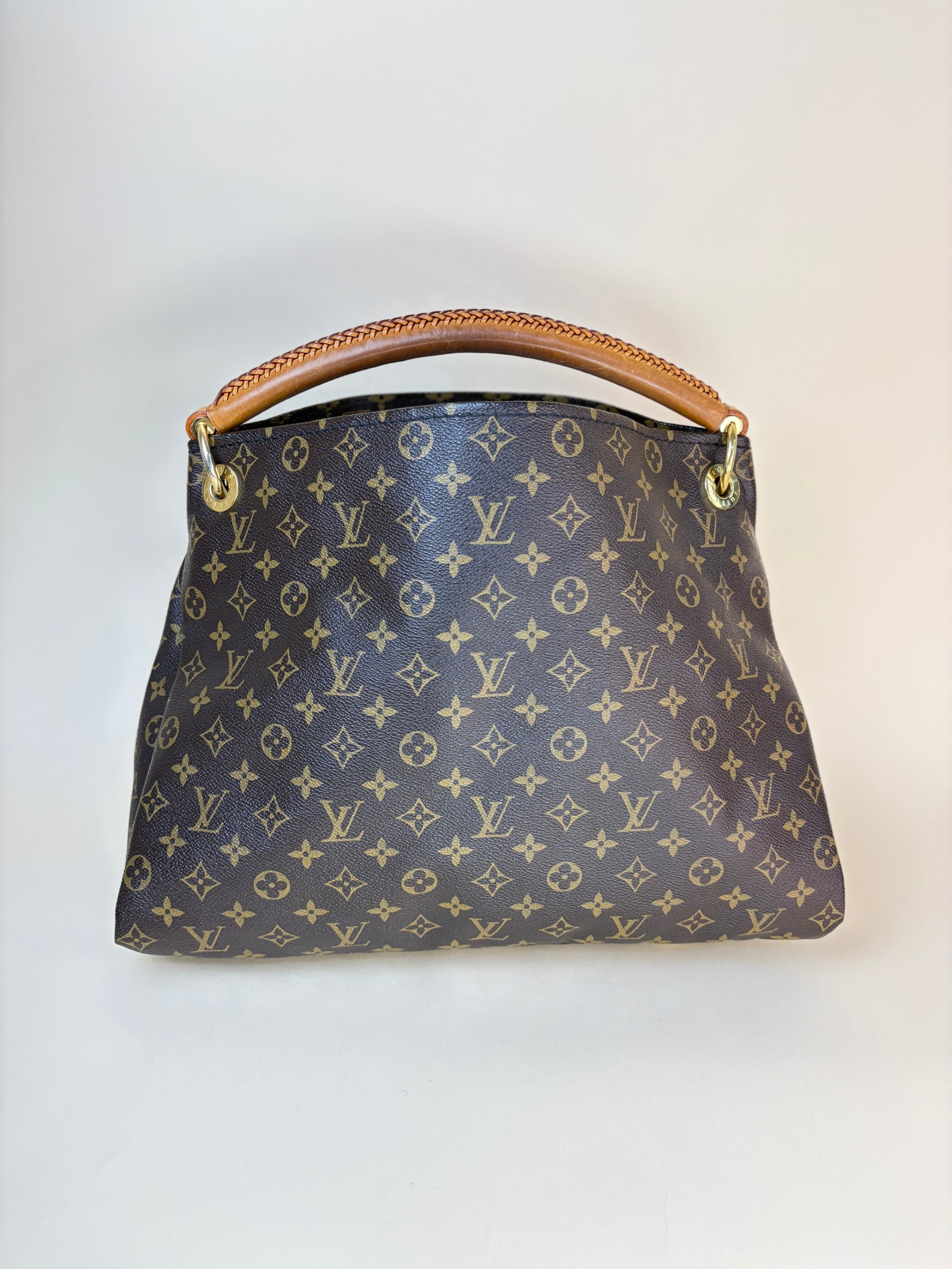 Louis Vuitton Monogram Artsy MM Shoulder Bag