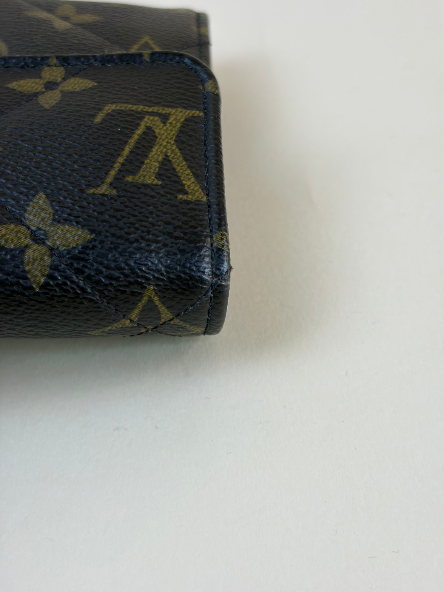 Louis Vuitton Monogram Etoile Sarah Long Wallet
