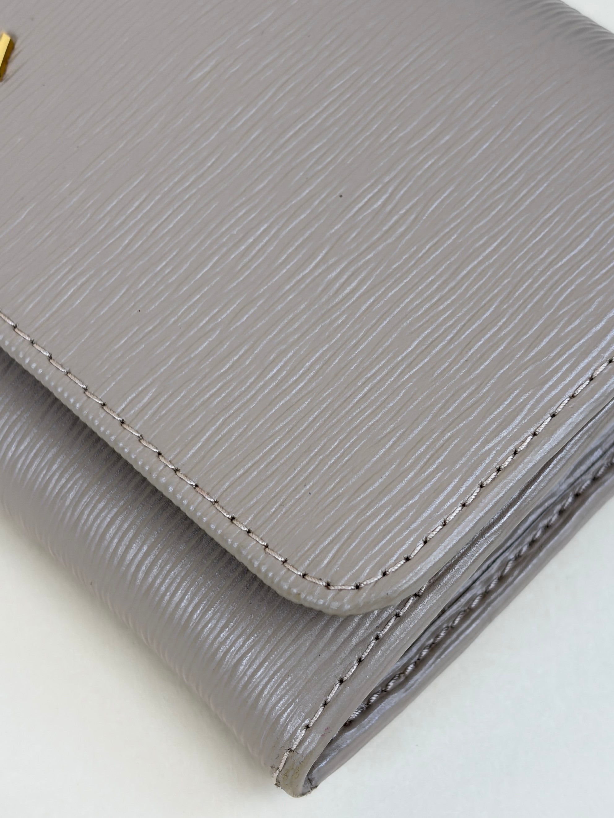 Prada Cammeo vitello move leather continental wallet