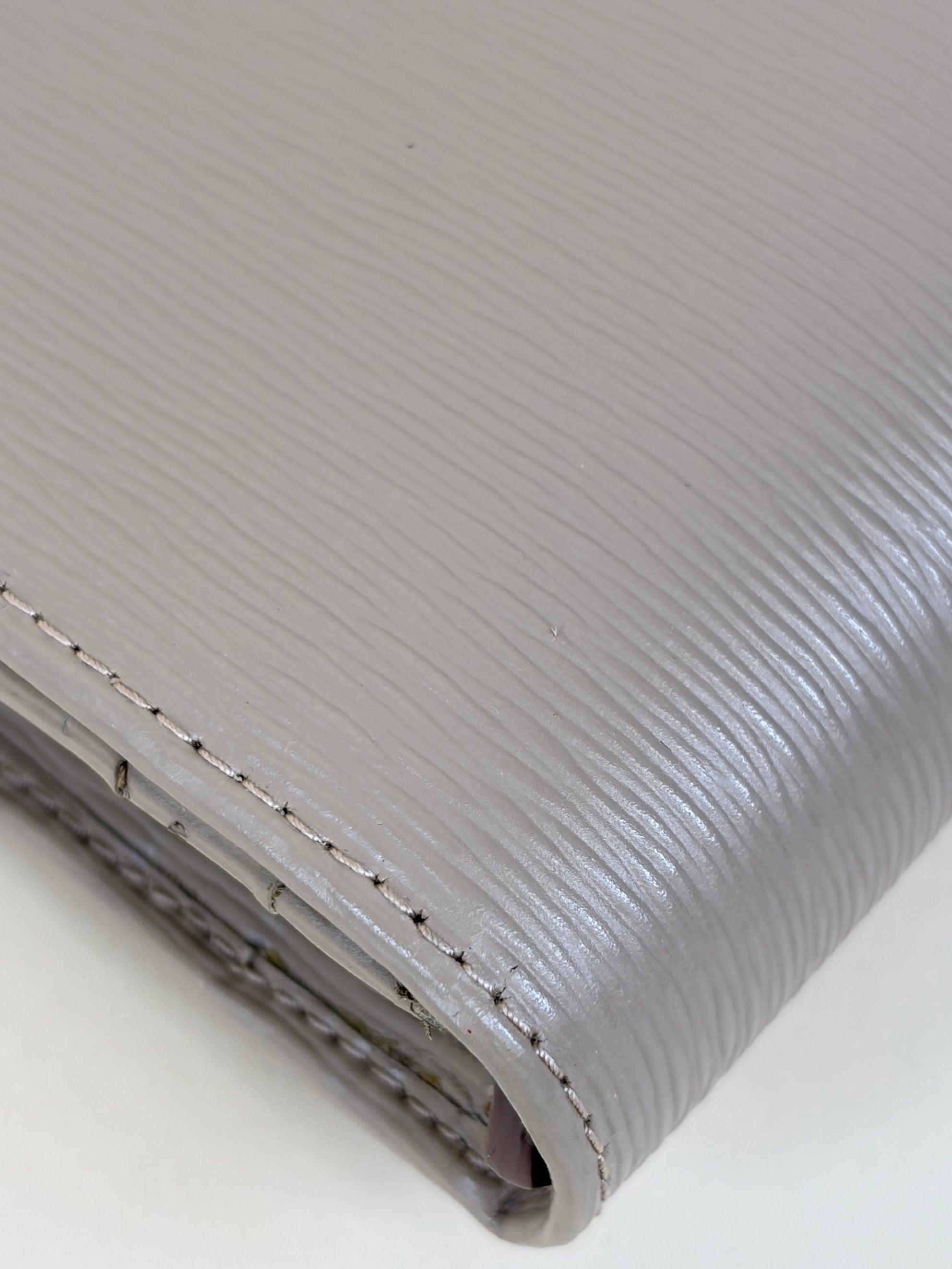 Prada Cammeo vitello move leather continental wallet