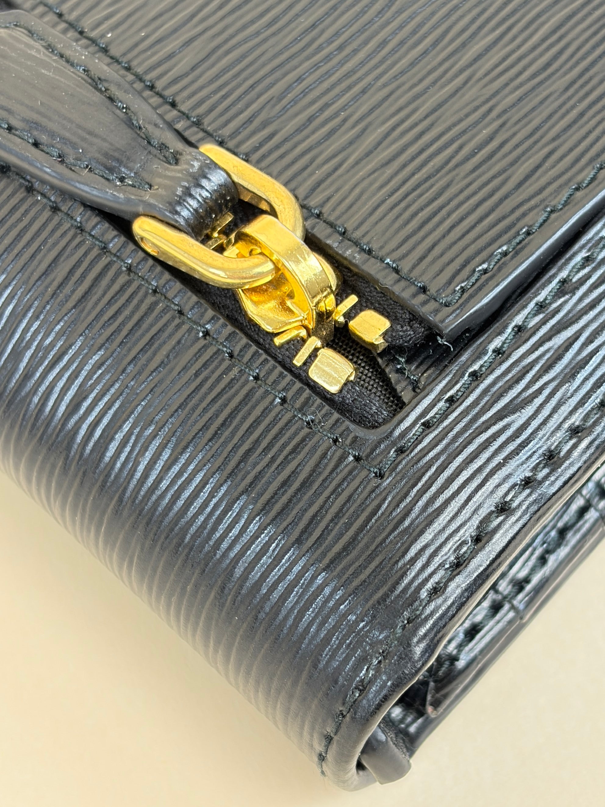 Prada black vitello move leather continental wallet