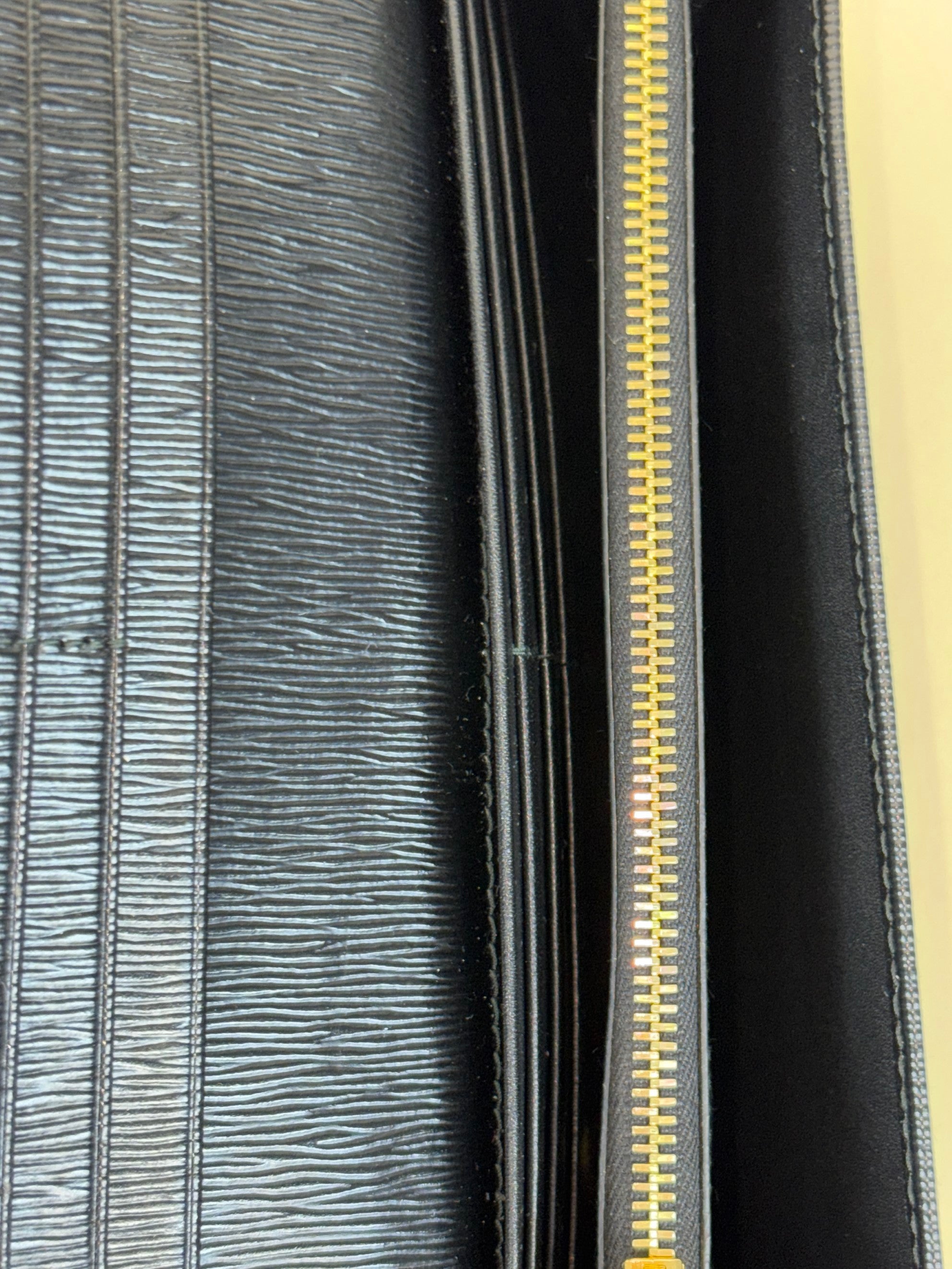 Prada black vitello move leather continental wallet