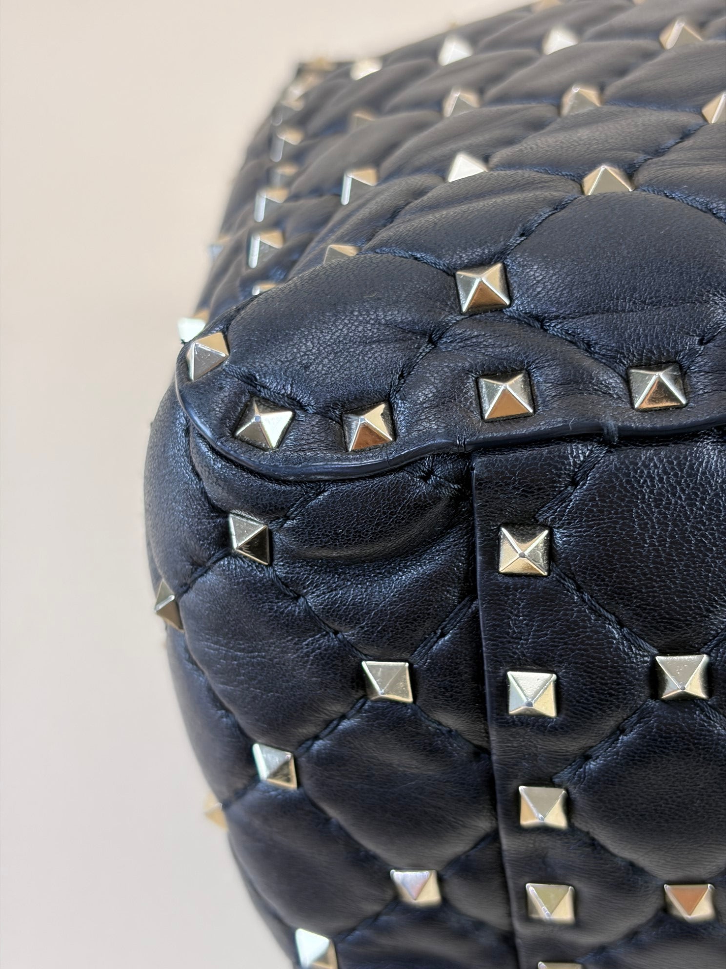 Valentino black quilted Nappa leather rock stud spike large