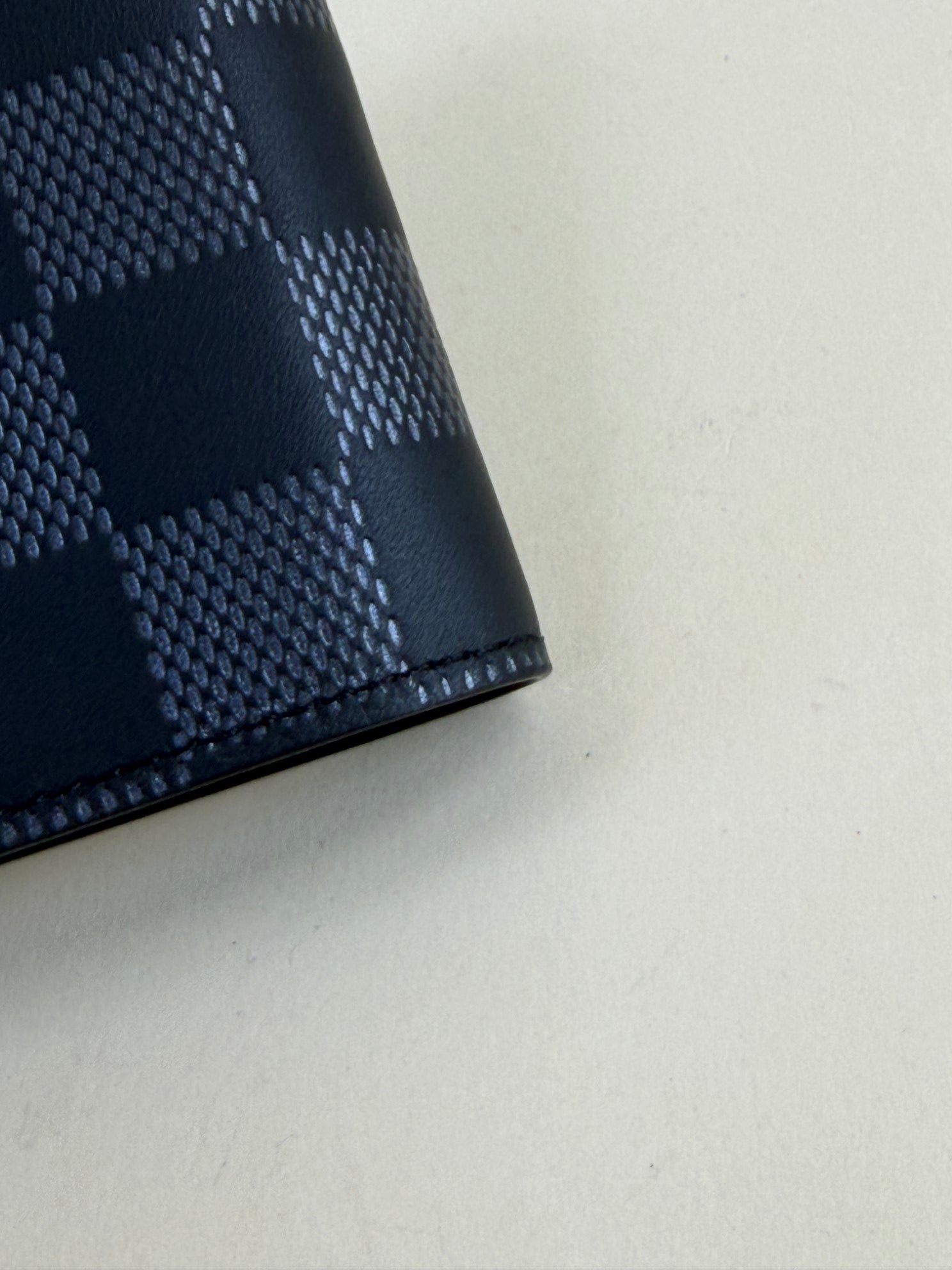 Louis Vuitton damier multiple Infini man small wallet