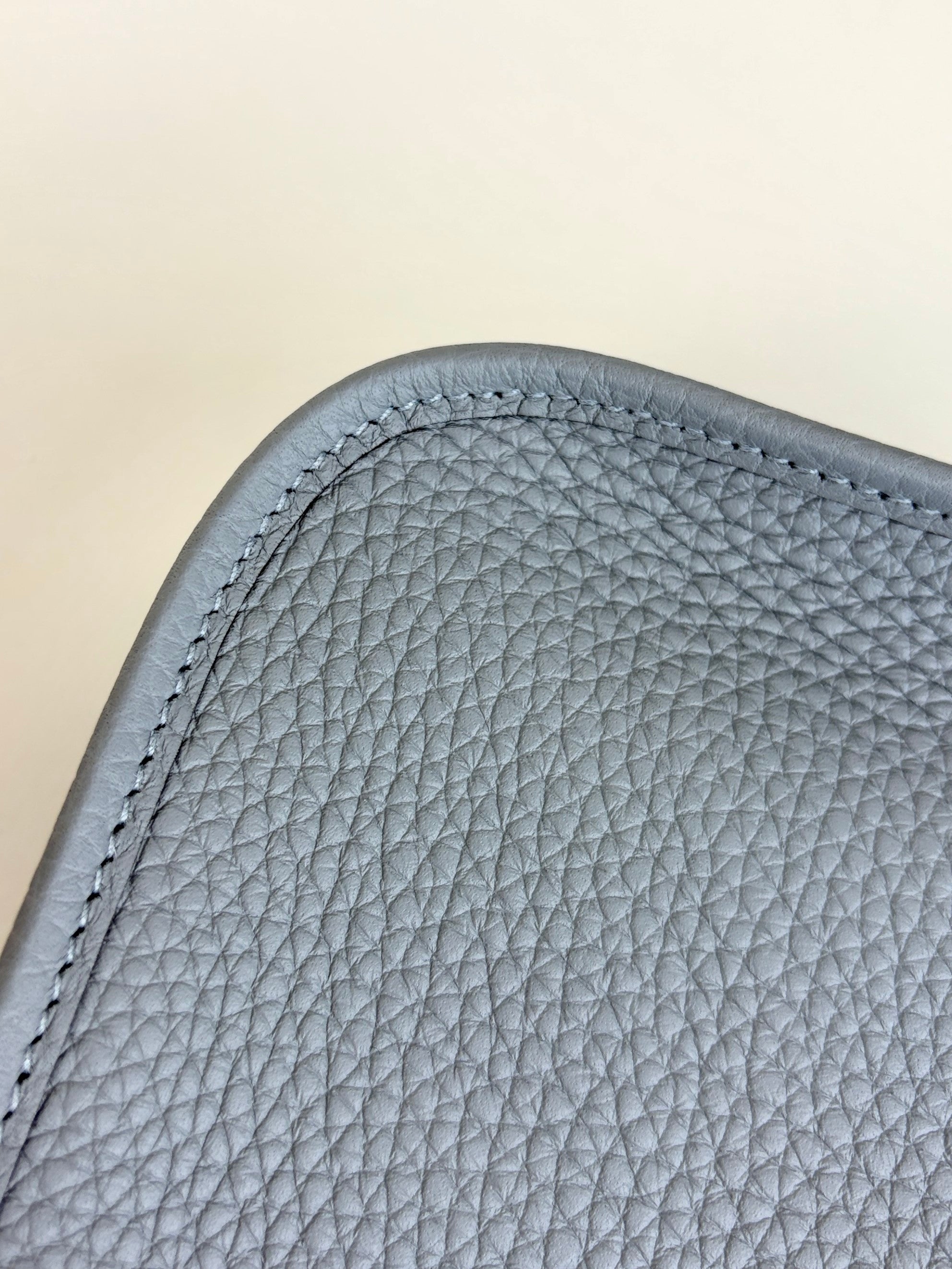 Hermes gris  taurillon Clemence Evelyne 16 amazon bag