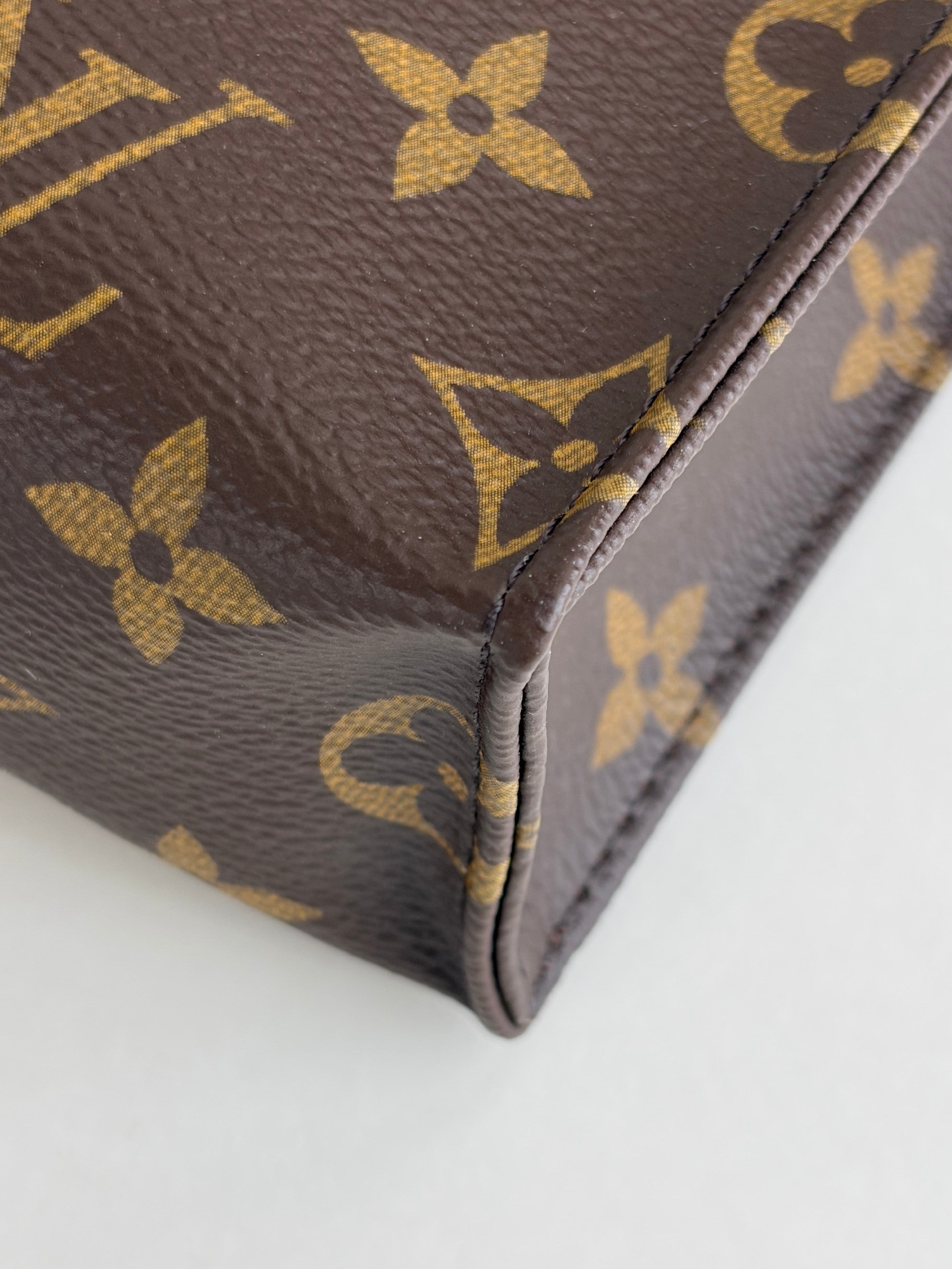 louis Vuitton toilette pouch GM
