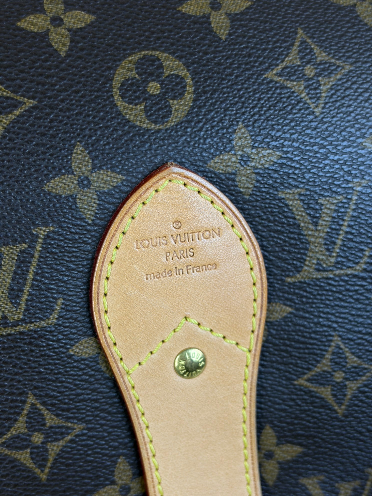 louis Vuitton euro monogram canvas sac chasse haunting travel bag