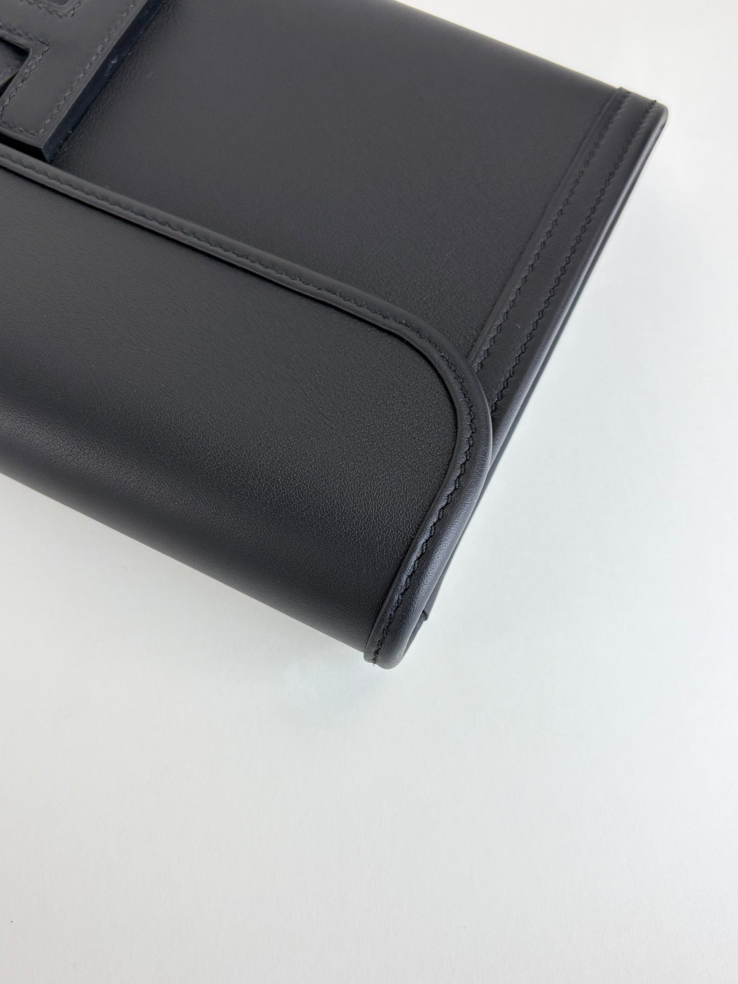 Hermes noir swift tige elan 29 clutch