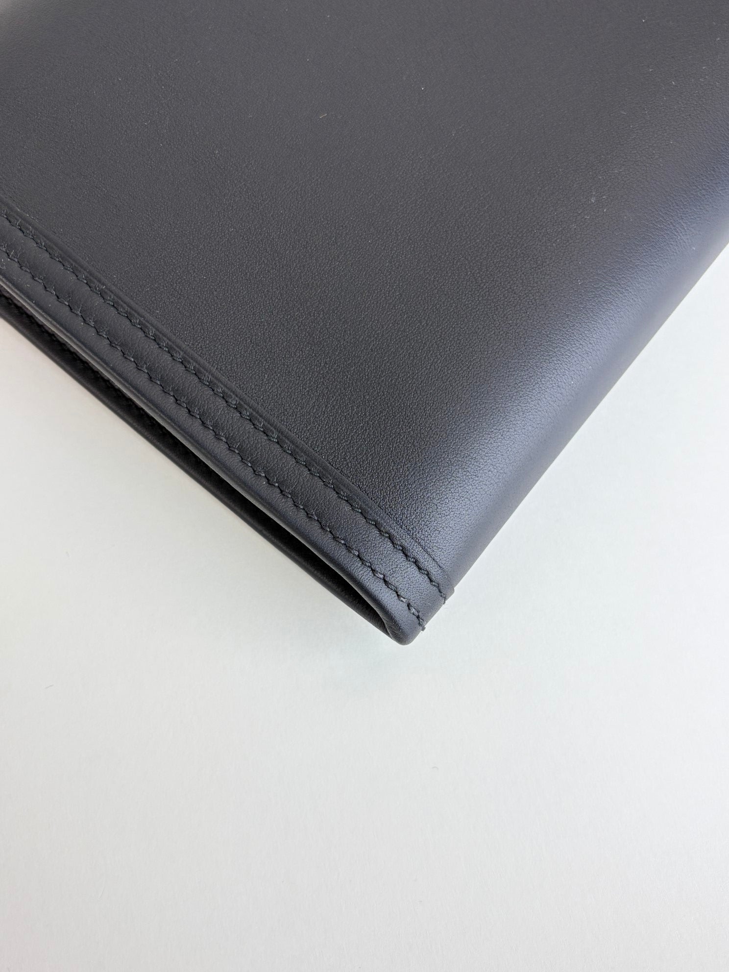 Hermes noir swift tige elan 29 clutch