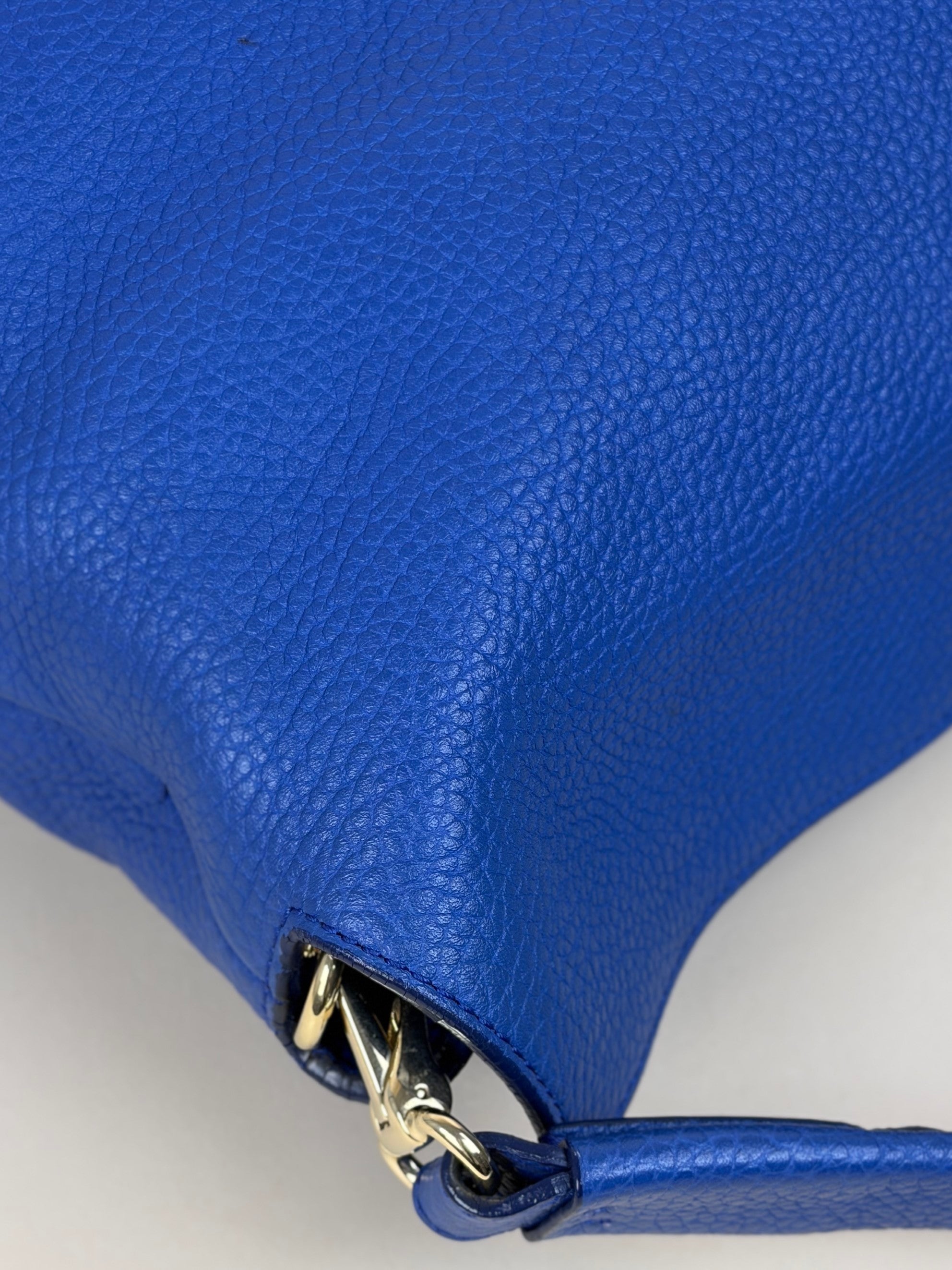 BURBERRY BLUE CALFSKIN medium cale hobo bag