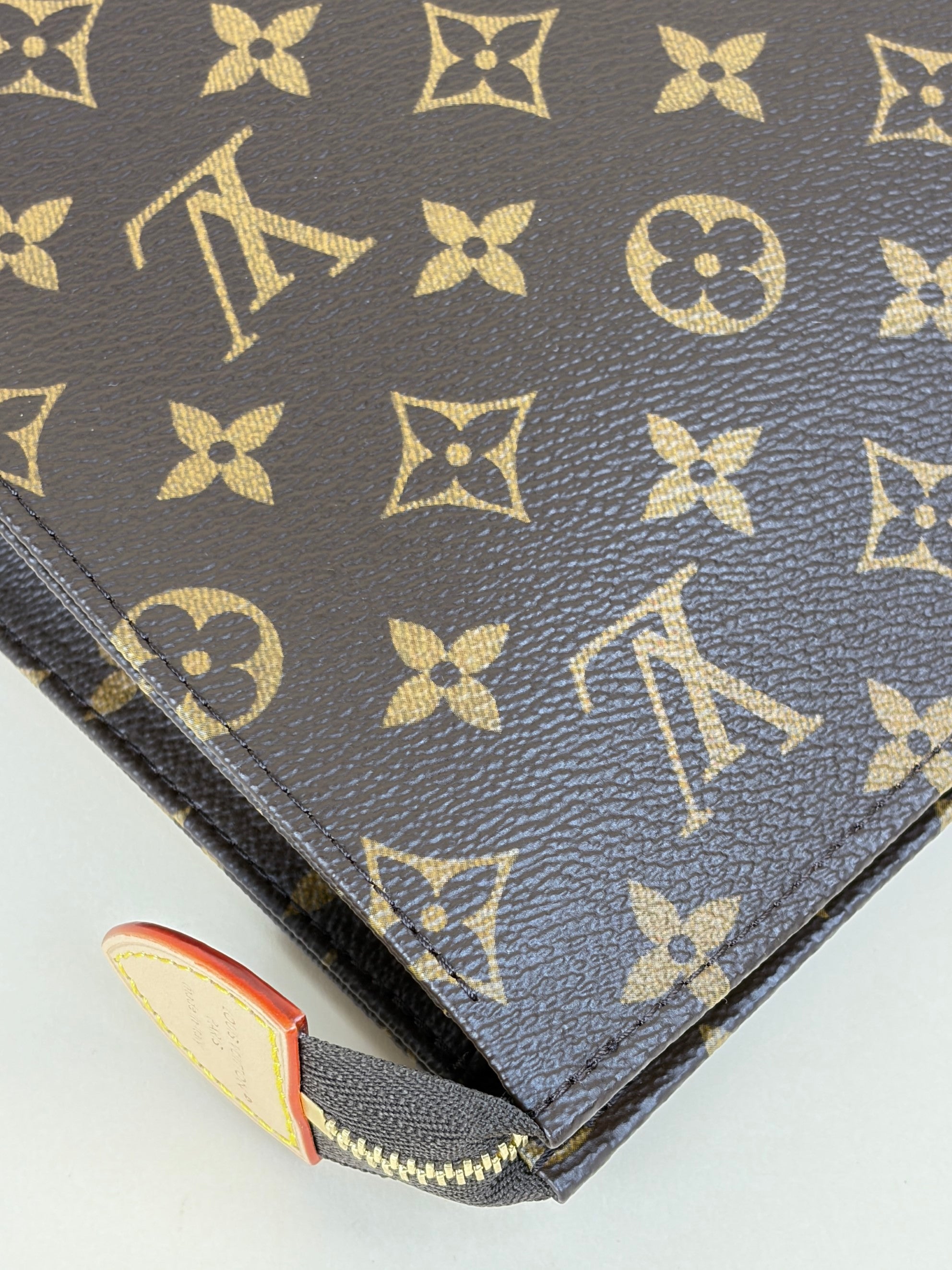 louis vuitton monogram canvas toilette gm pouch 26
