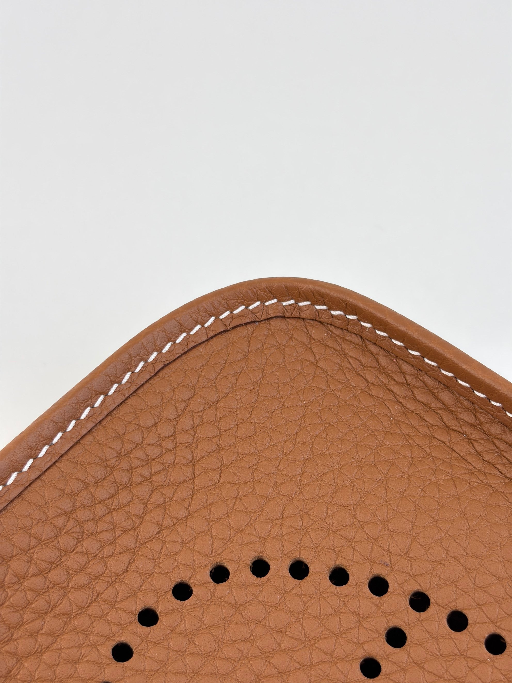 Hermes gold taurillon Clemence Evelyne 16 amazon bag