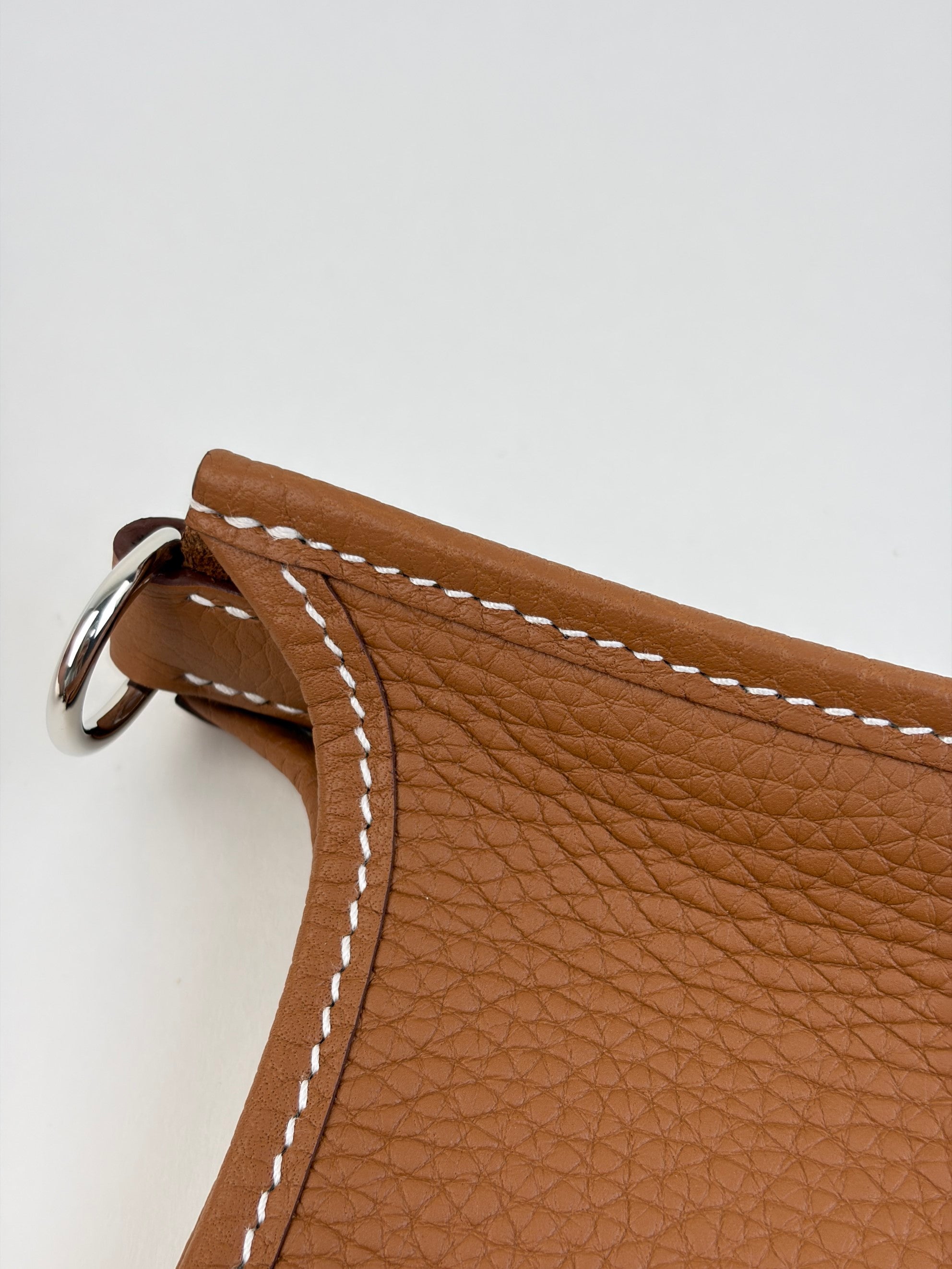 Hermes gold taurillon Clemence Evelyne 16 amazon bag