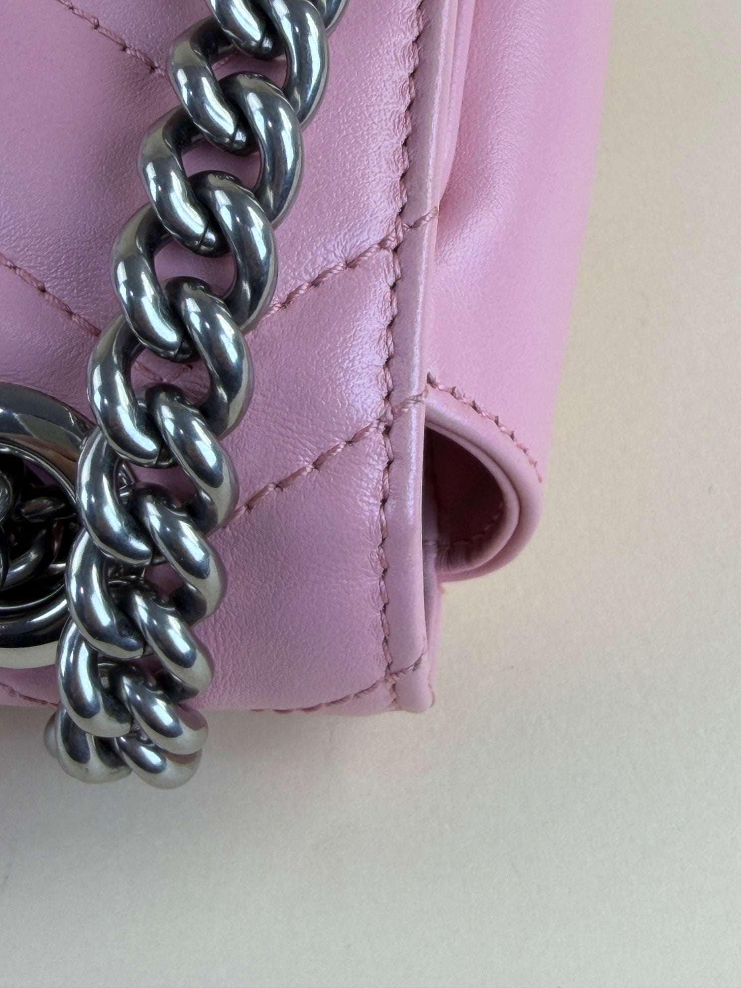 Gucci gg Marmont medium pink crossbody