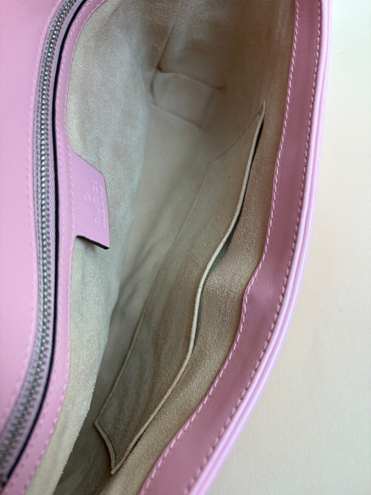 Gucci gg Marmont medium pink crossbody