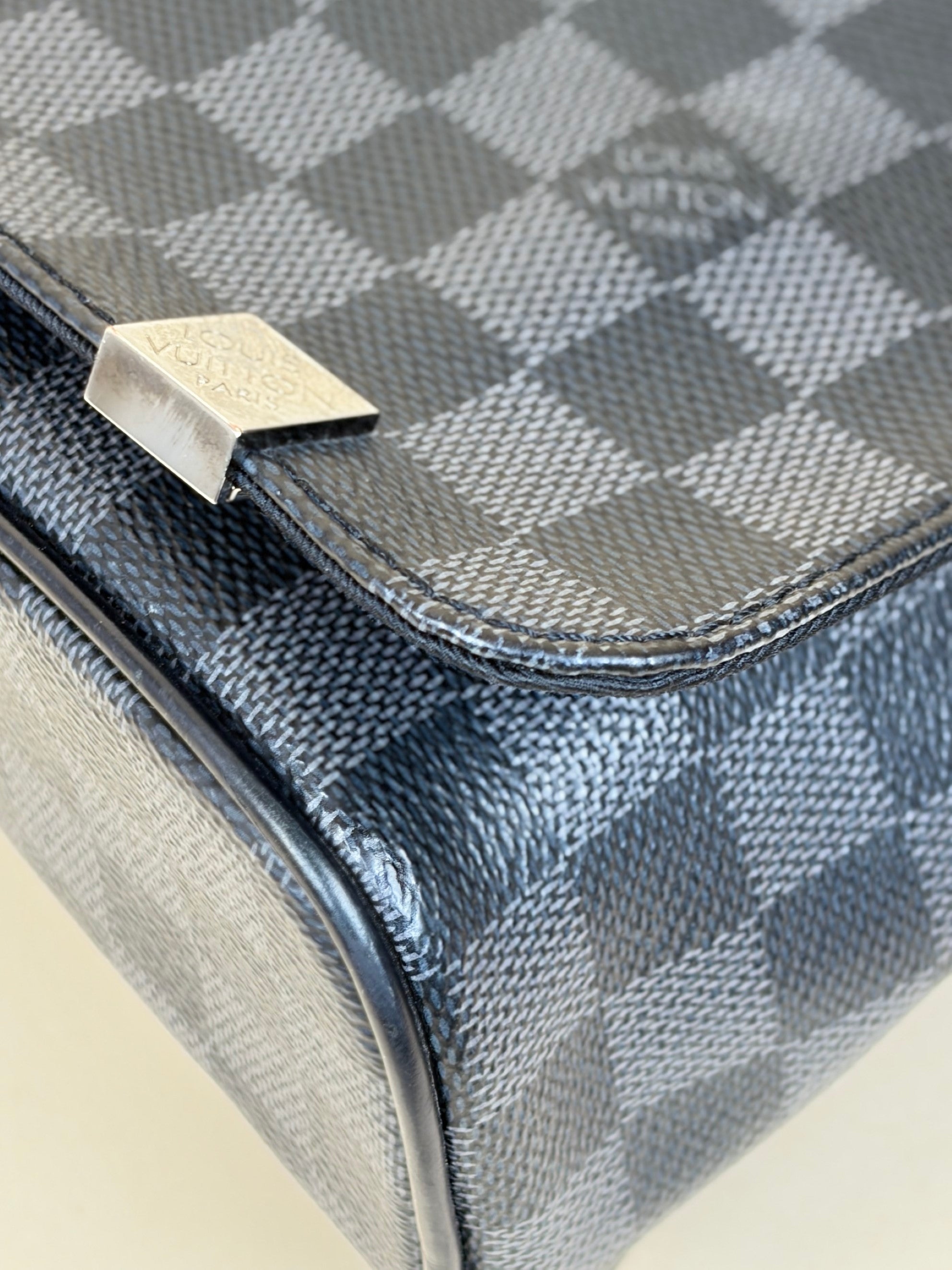 Louis Vuitton Damier Graphite District MM Messenger Bag