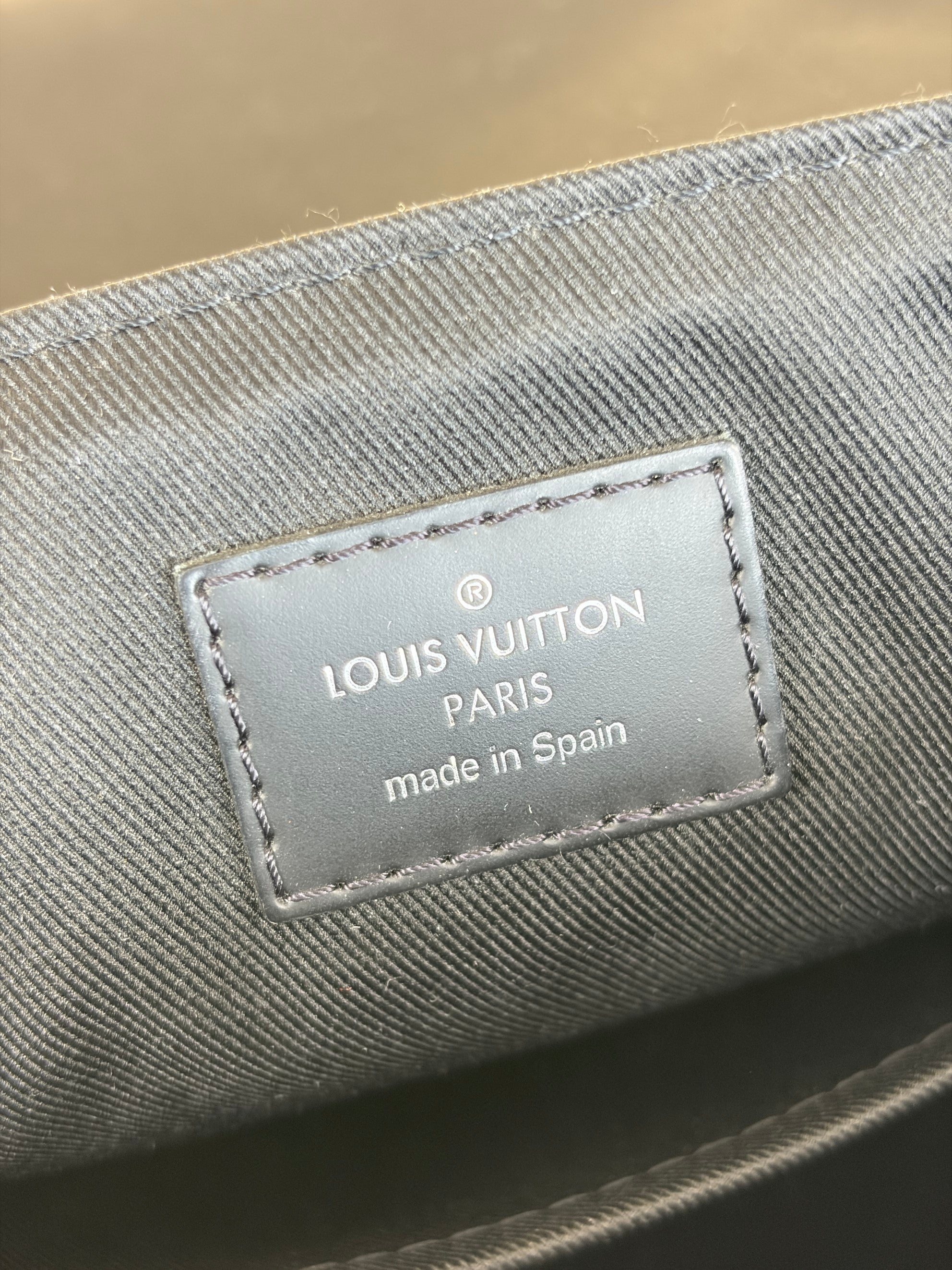 Louis Vuitton Damier Graphite District MM Messenger Bag
