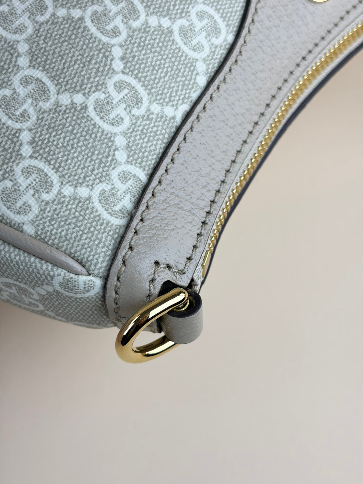 Gucci beige/white gg supreme canvas ophedia small
