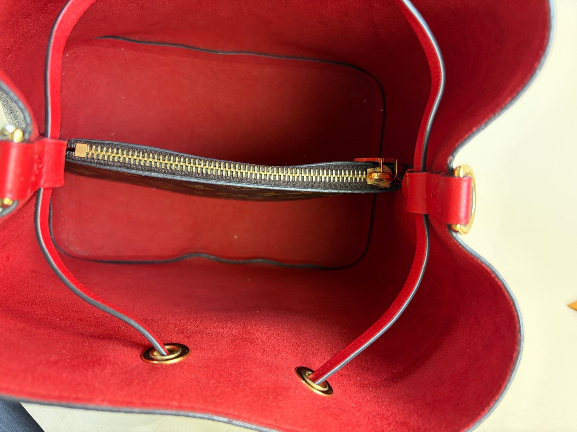 Louis Vuitton Monogram Neo Noe MM Handbag