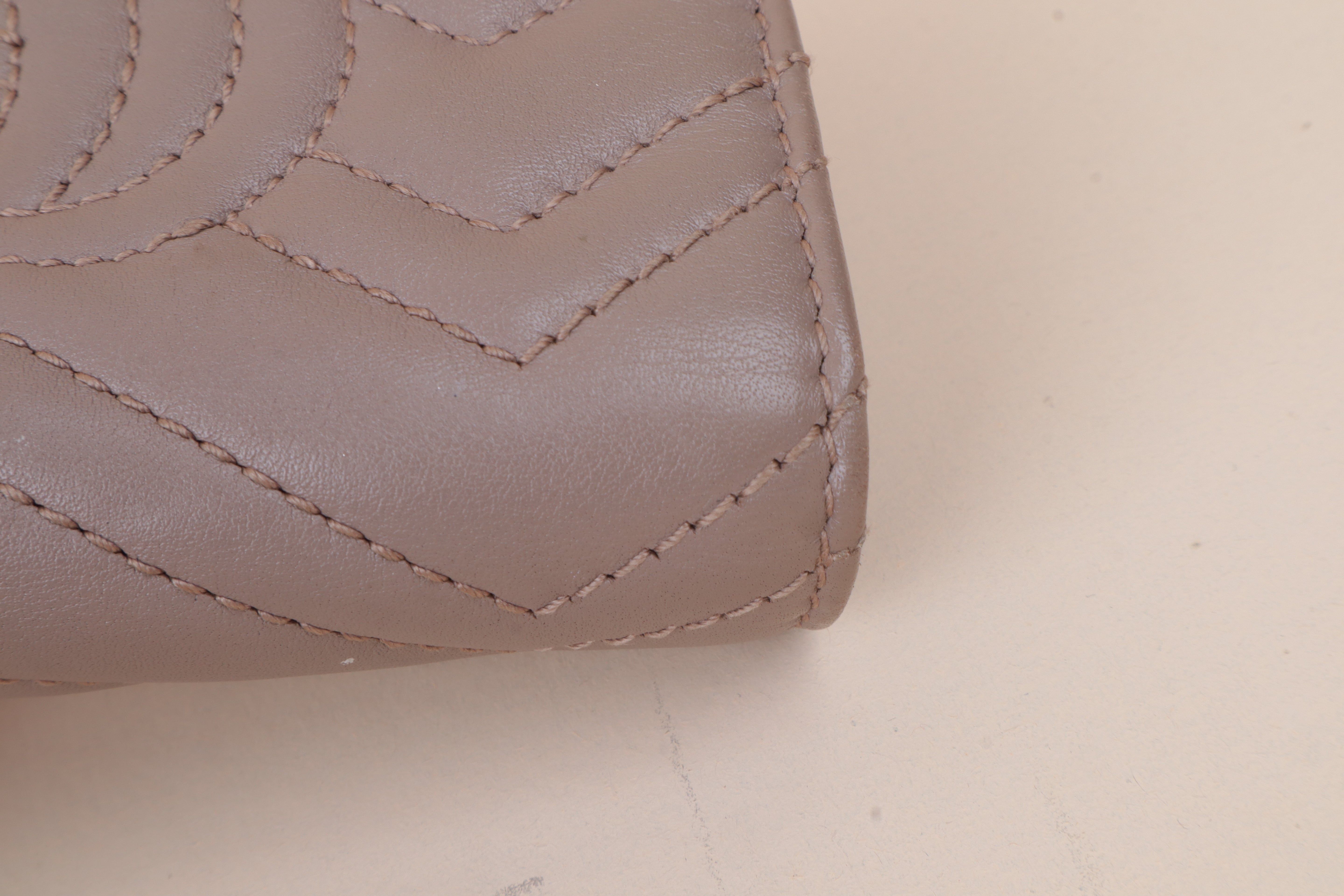 GUCCI WALLET BEIGE GG MARMONT