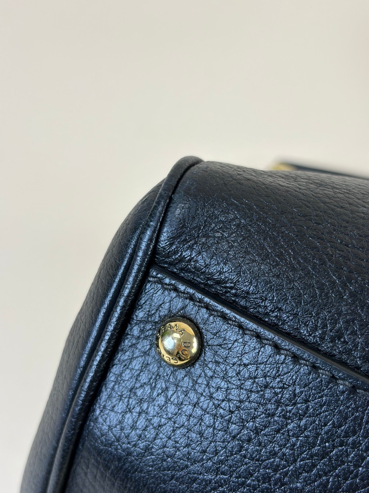 Dolce & Gabbana Black Sicily Hand Bag