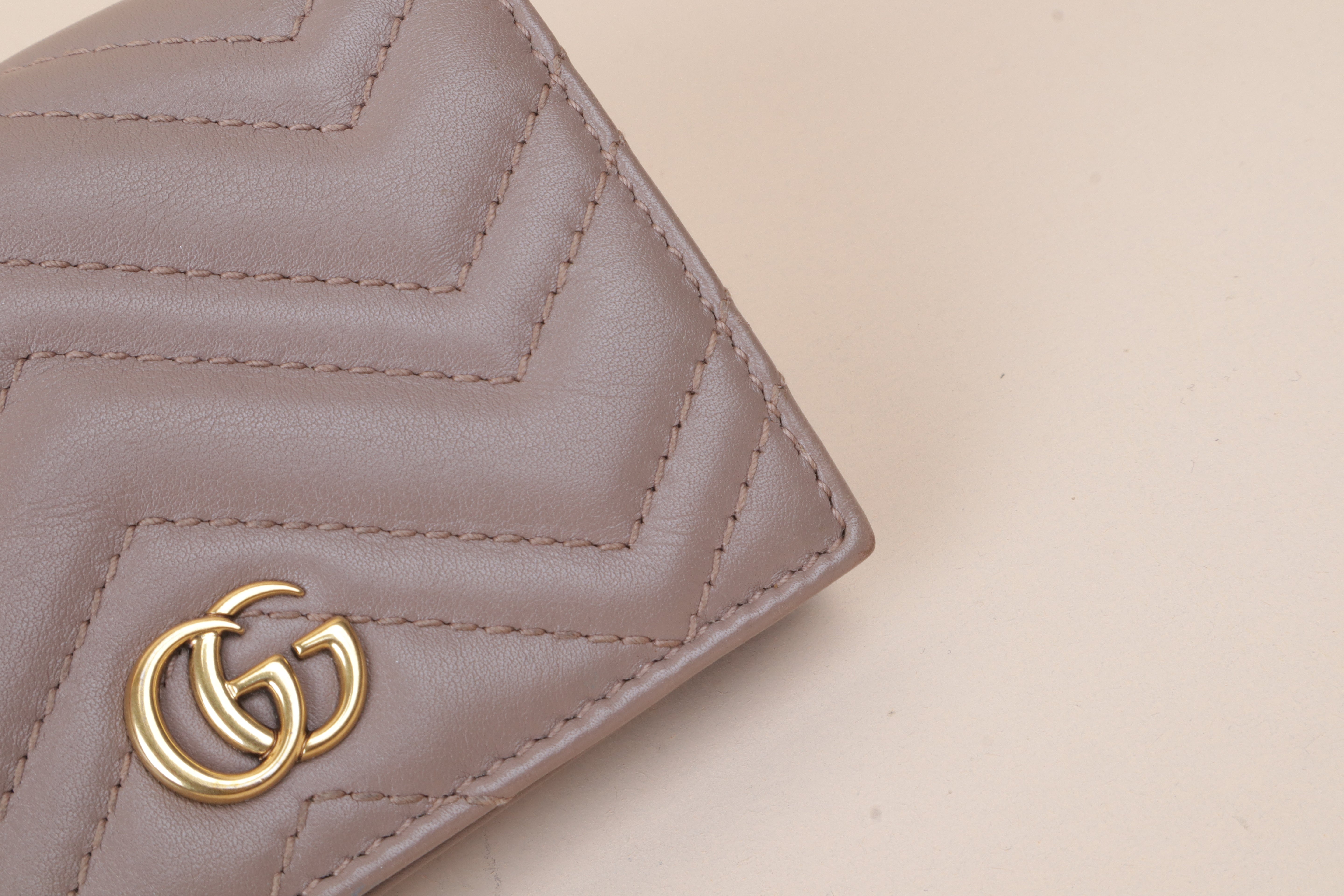 GUCCI WALLET BEIGE GG MARMONT