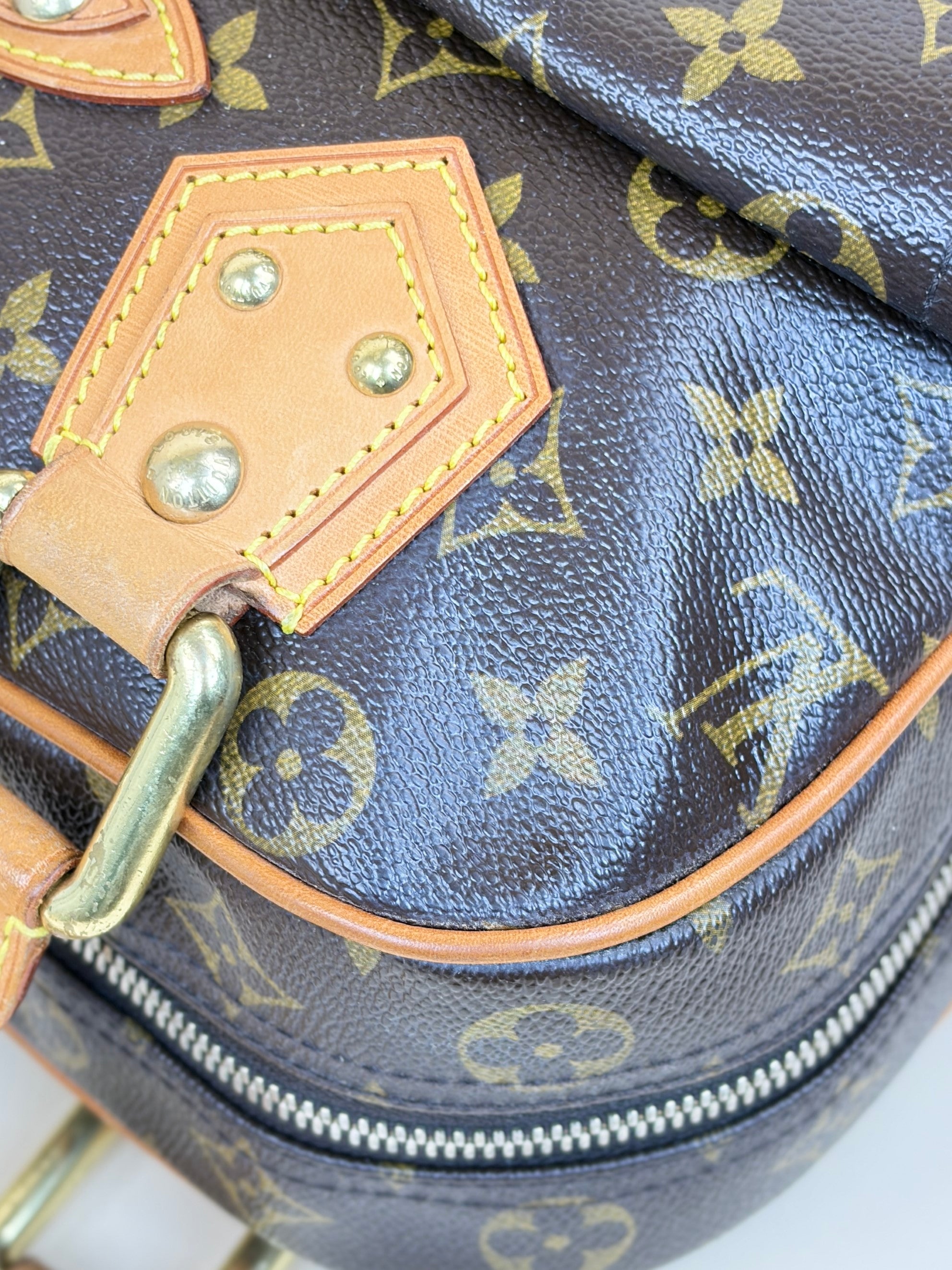 Louis Vuitton Monogram Manhattan GM Tote Bag