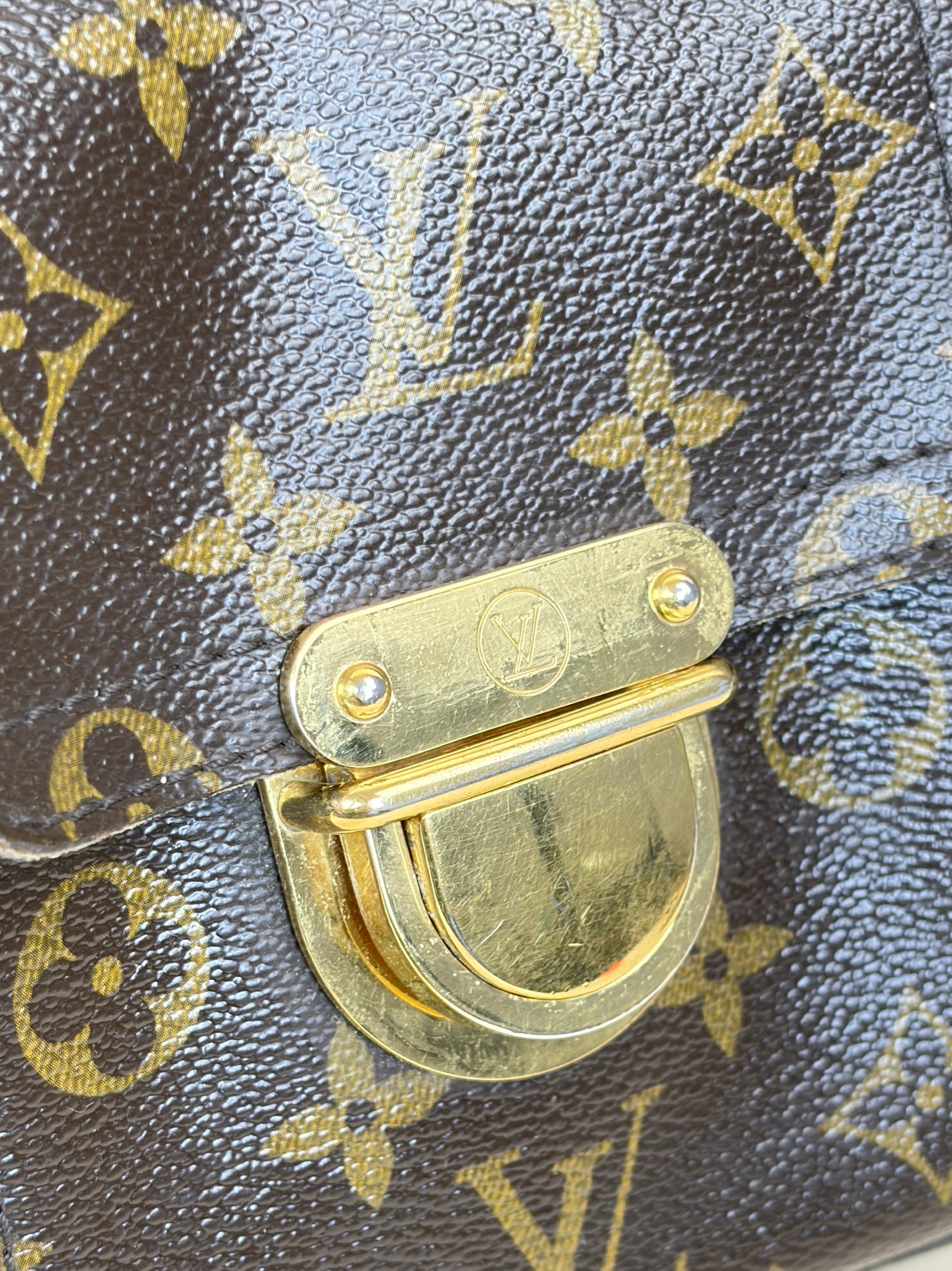 Louis Vuitton Monogram Manhattan GM Tote Bag