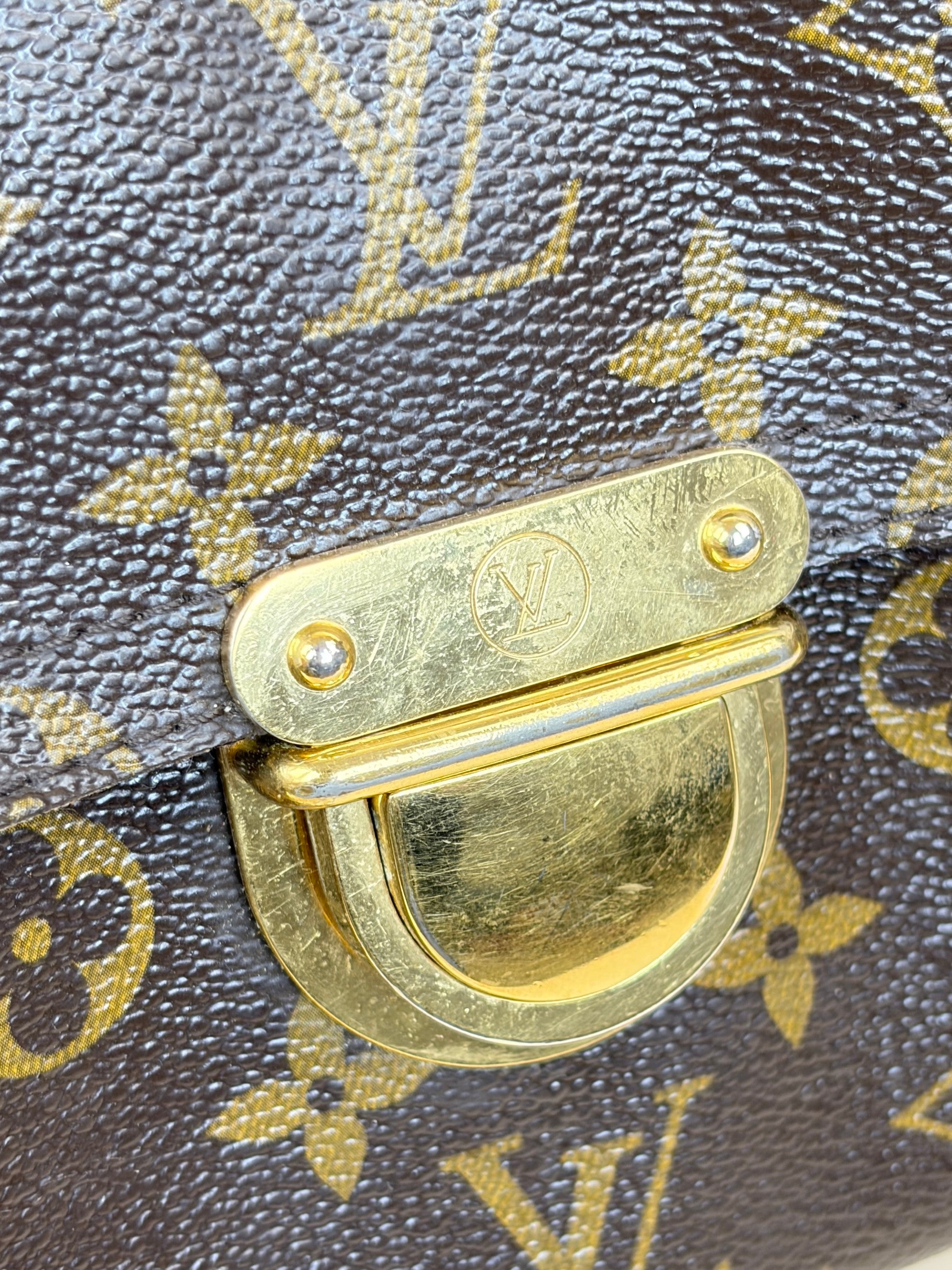 Louis Vuitton Monogram Manhattan GM Tote Bag
