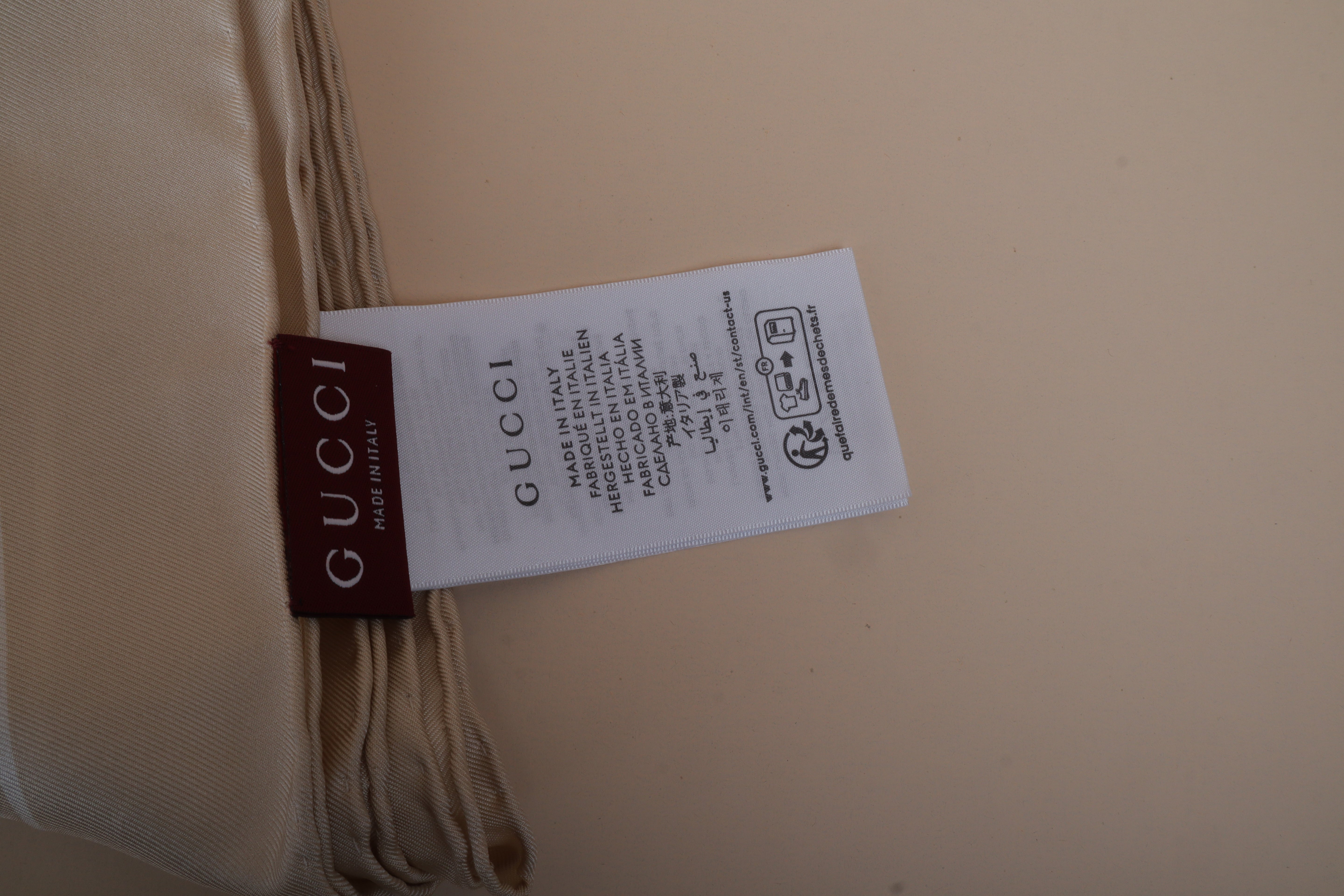 GUCCI LAMINATED PRINTED SILK BEIGE