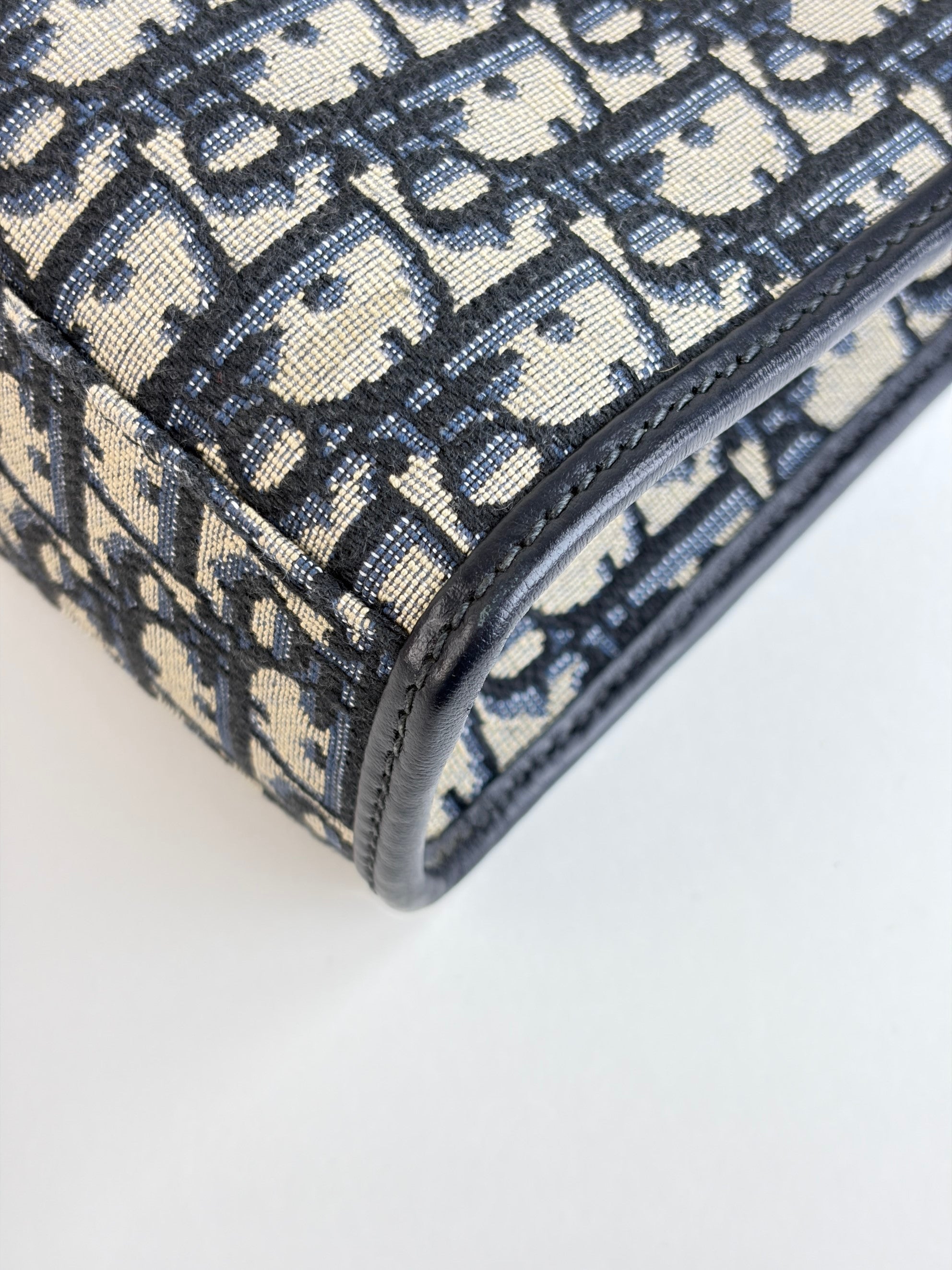 Dior navy oblique jacquard 30 Montaigne pouch clutch