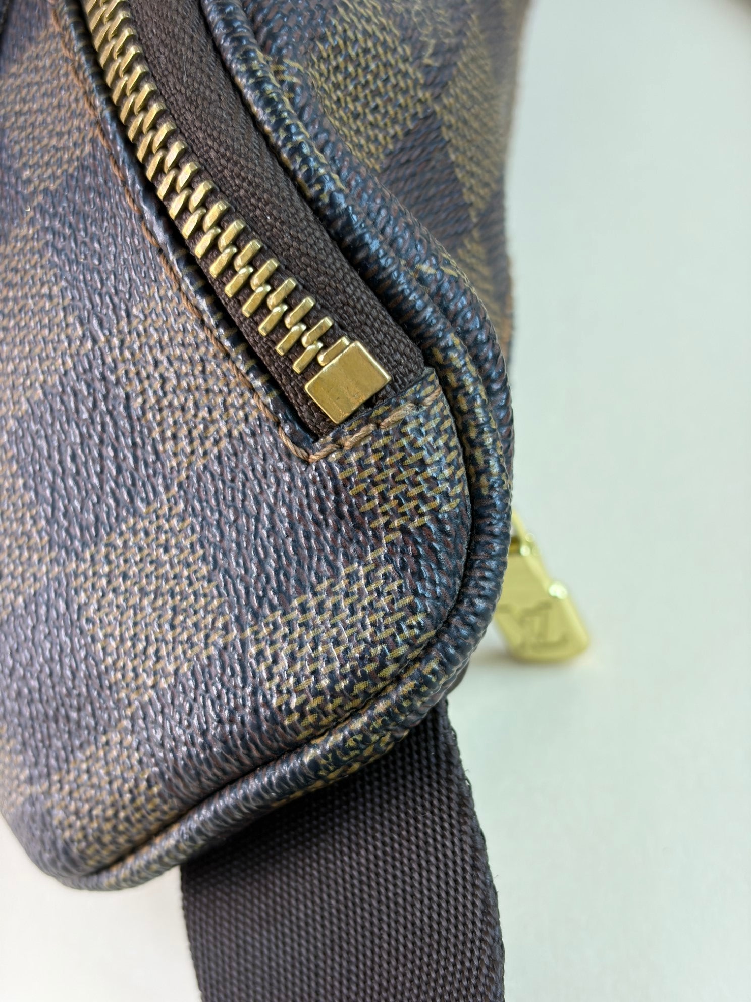 Louis Vuitton Damier Ebene Melville Bumbag