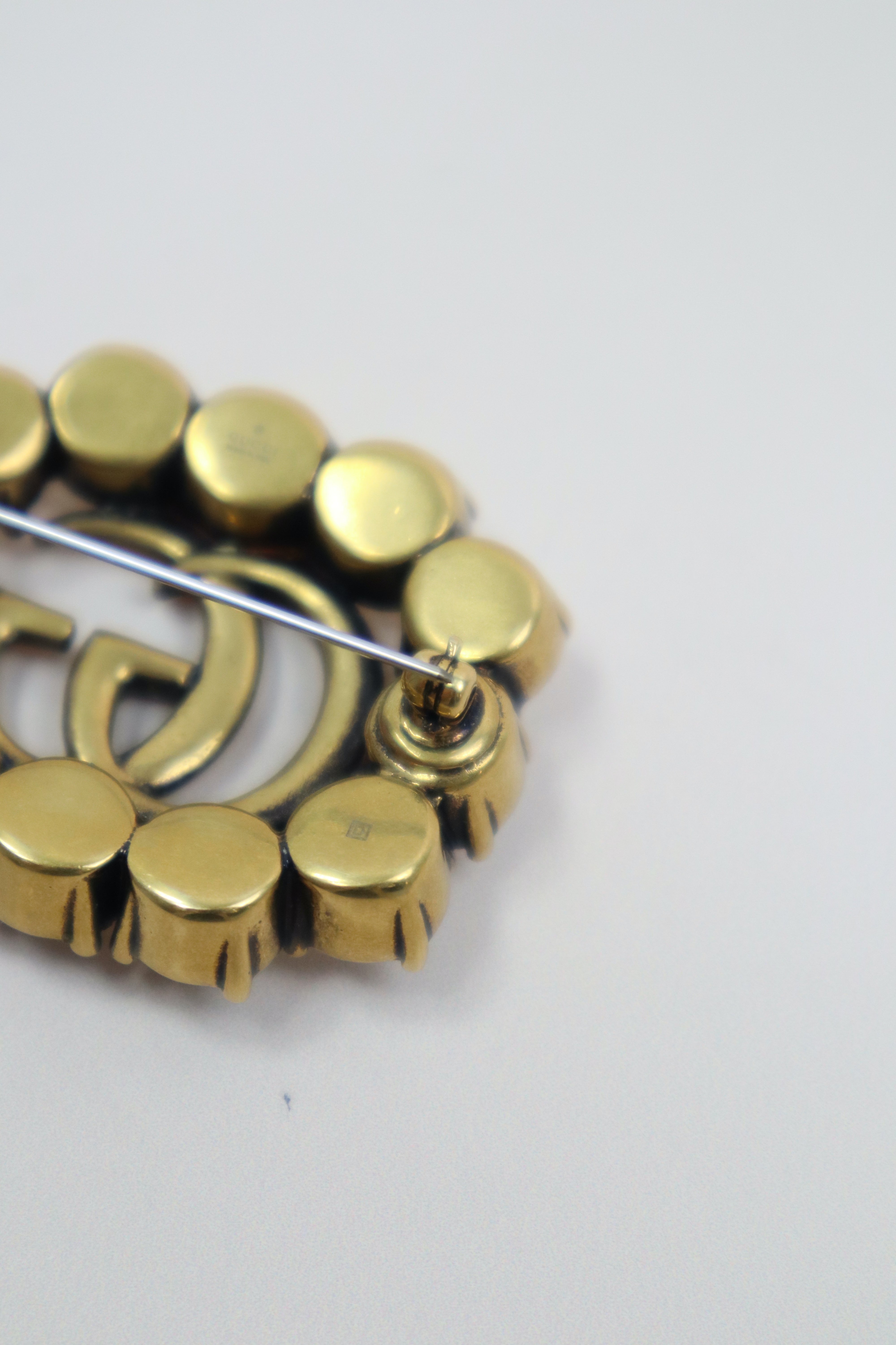 Gucci Gold GG Crystal Brooch