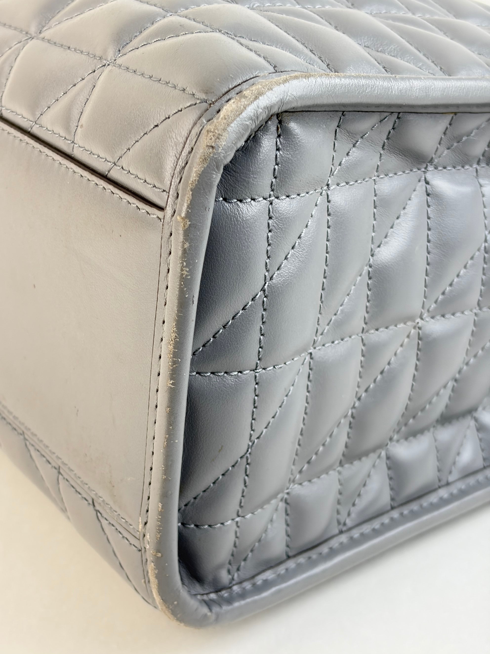Gucci grey gg Marmont matelassé shopping tote bag