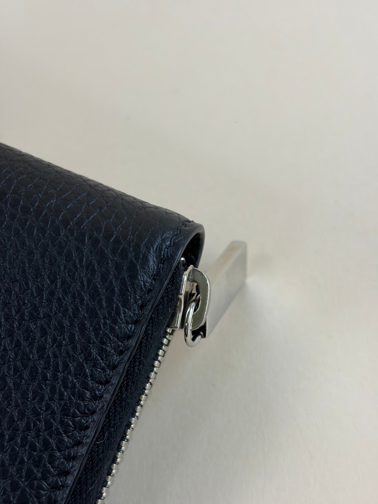 Gucci Black with Gucci Script Zip Around Wallet