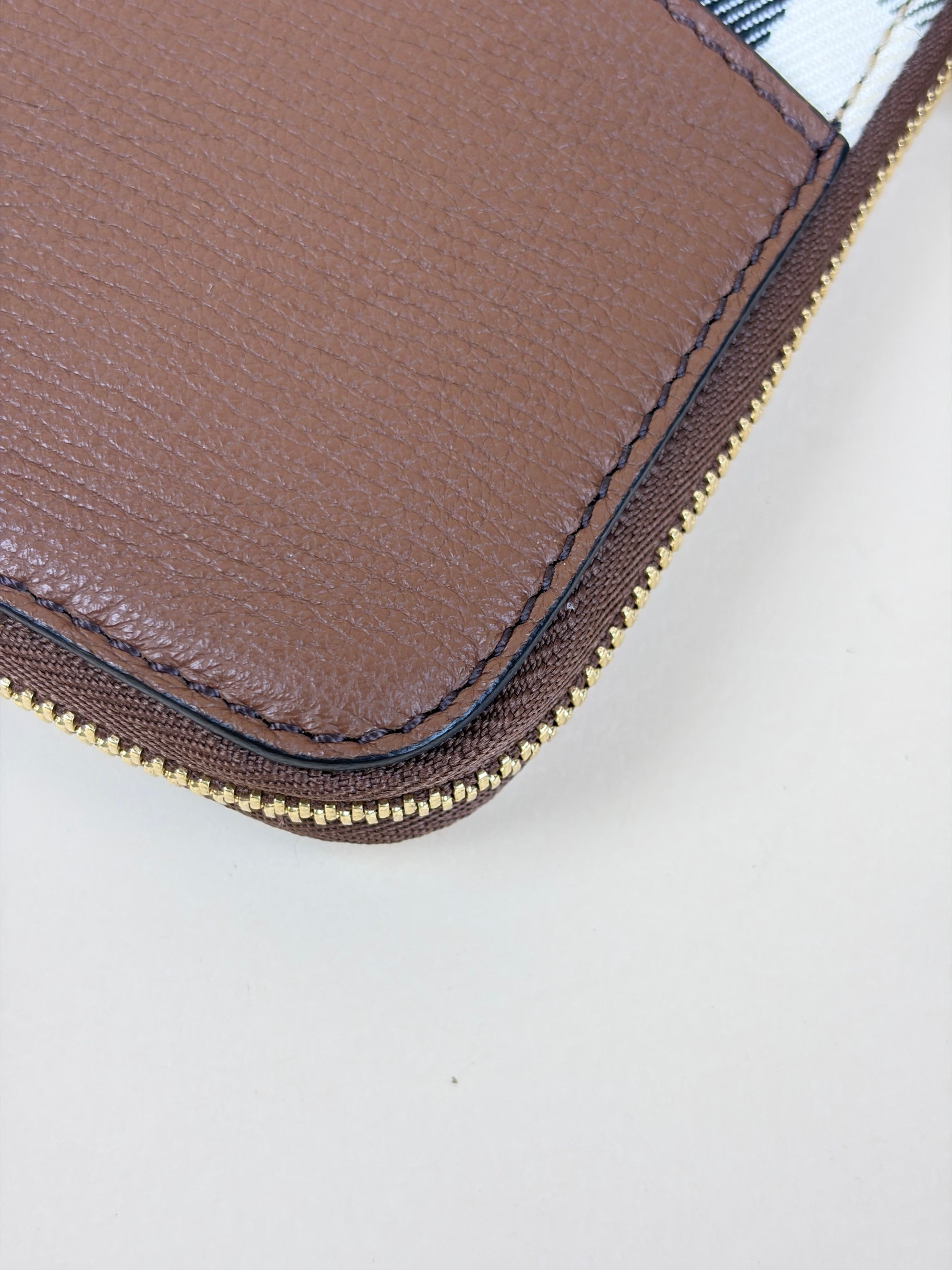 BURBERRY brown calfskin house check Elmore zip around wallet