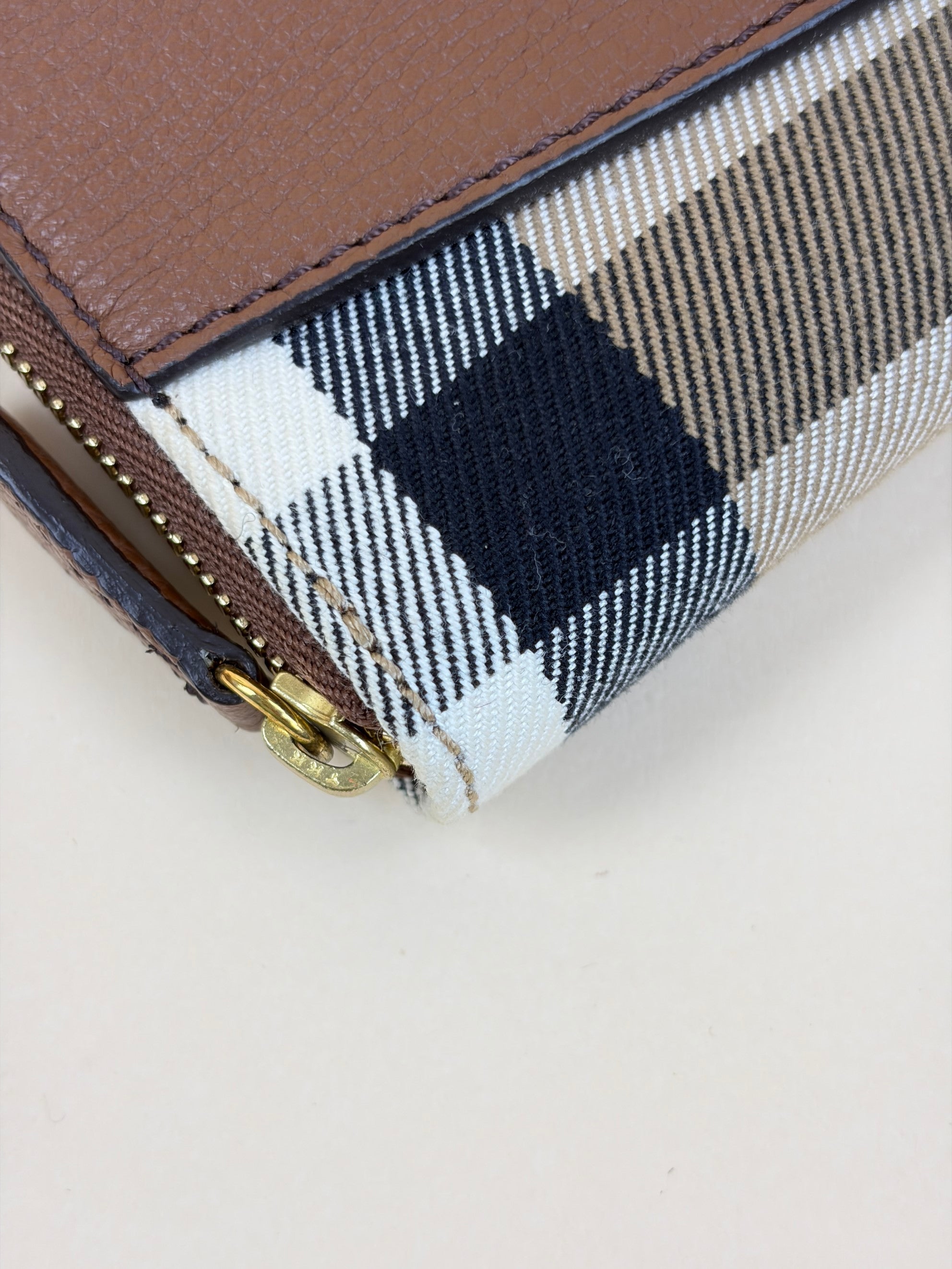 BURBERRY brown calfskin house check Elmore zip around wallet