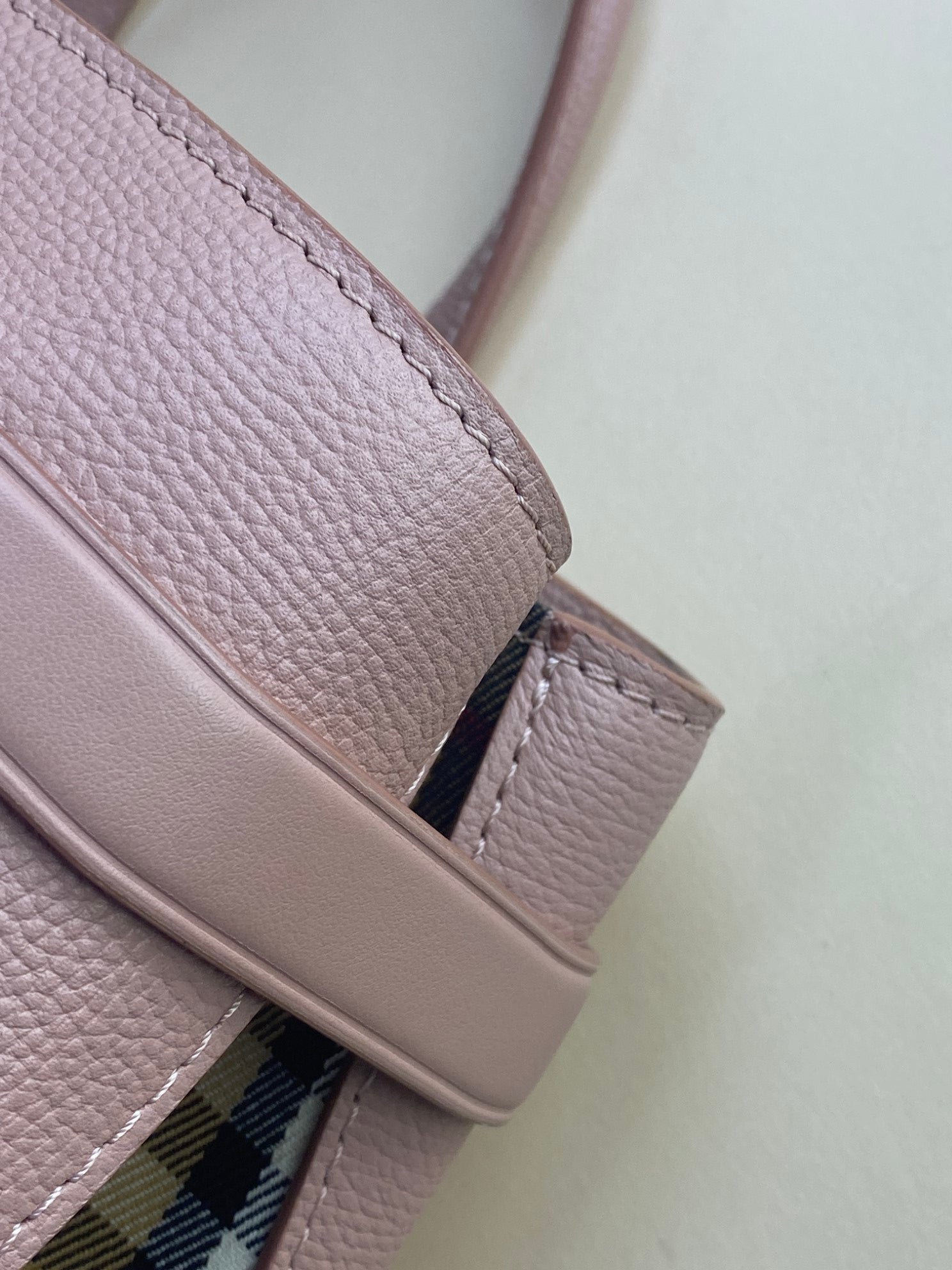 Burberry pink Banner  Medium Bag