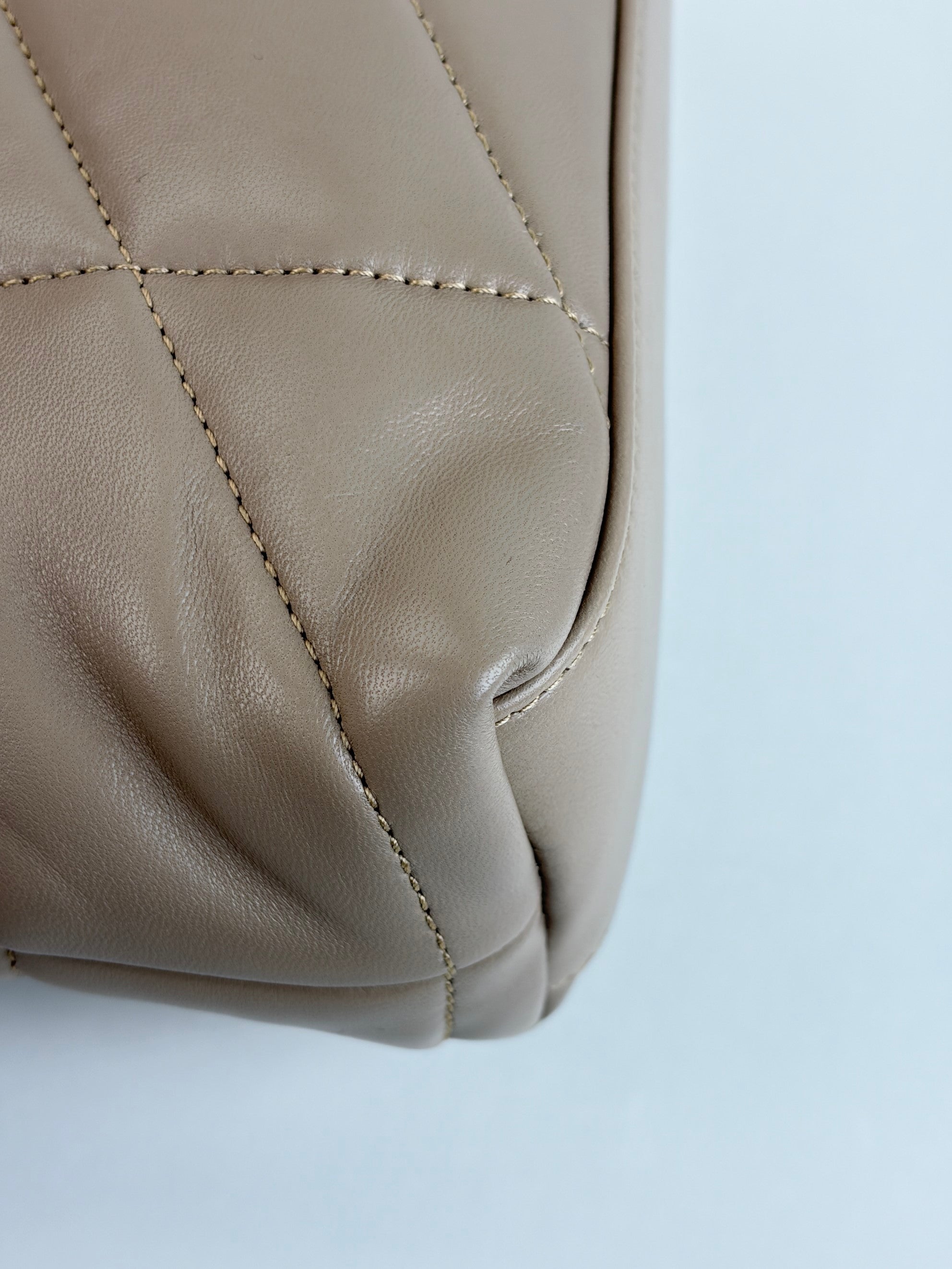 YSL beige lambskin Loulou Buffer toy