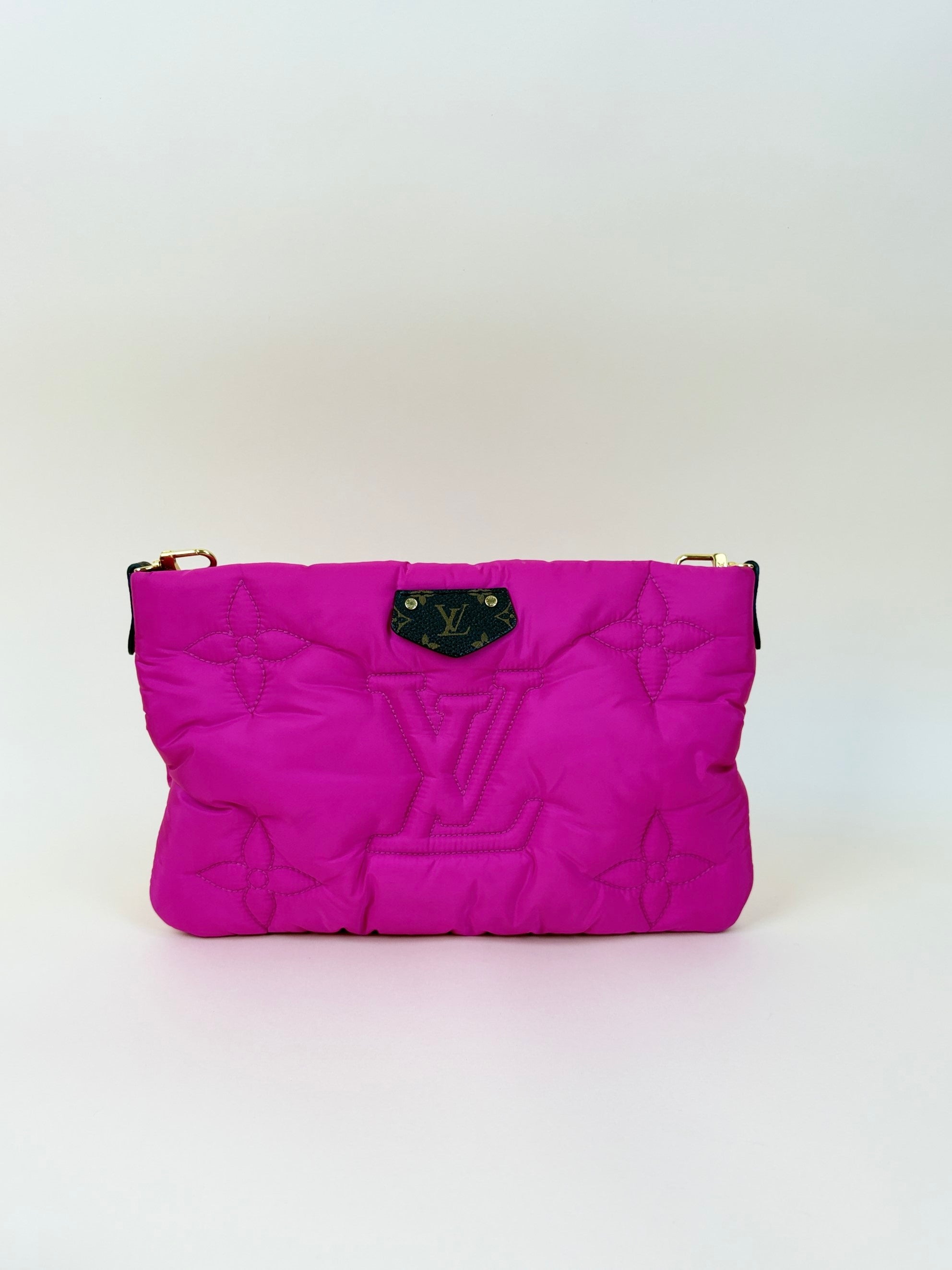 louis Vuitton monogram maxi-multi pochette pillow black-fushia