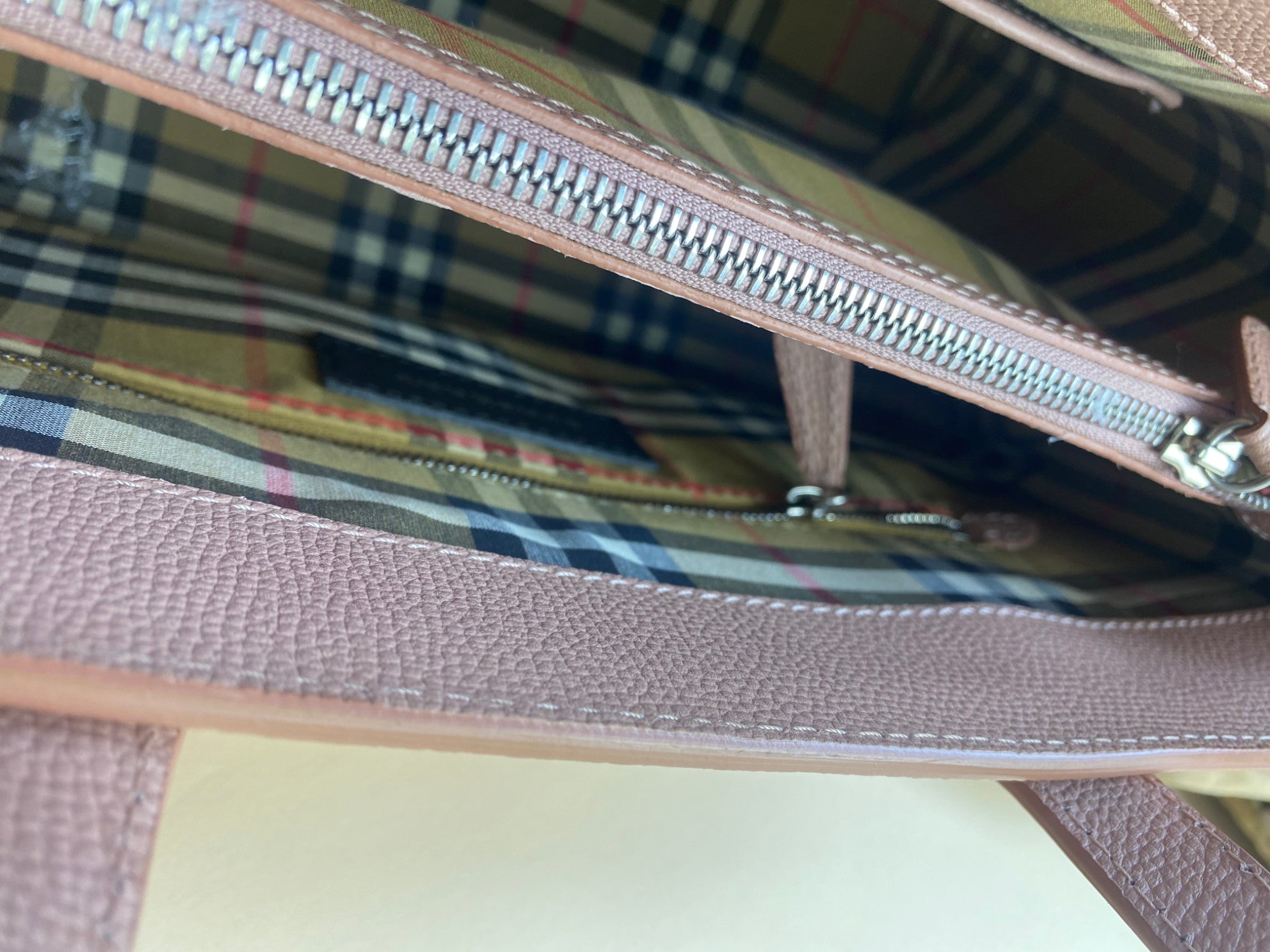 Burberry pink Banner  Medium Bag