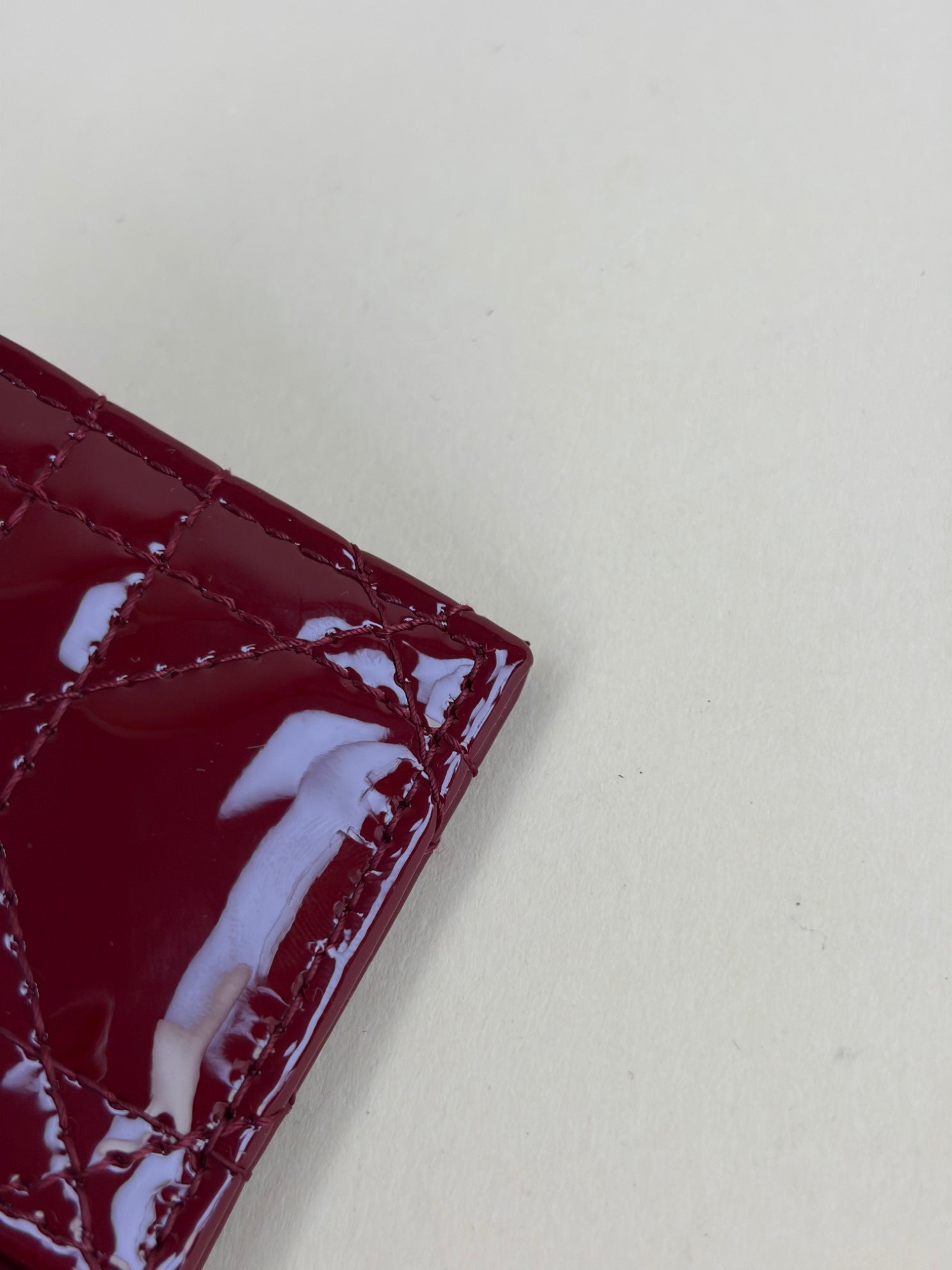 Christian Dior Cherry red patent calfskin lady Dior freesia card holder