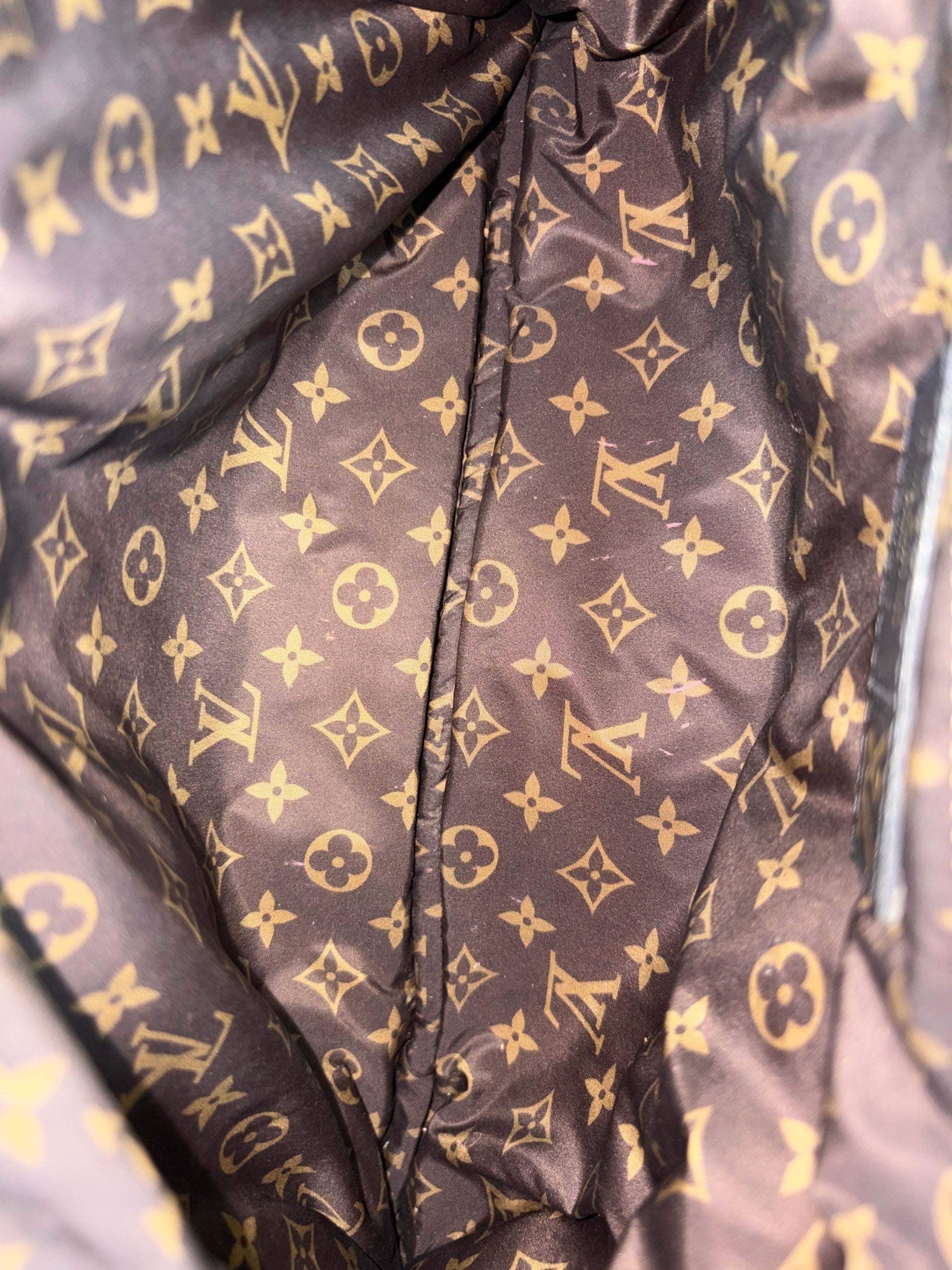 louis Vuitton monogram maxi-multi pochette pillow black-fushia