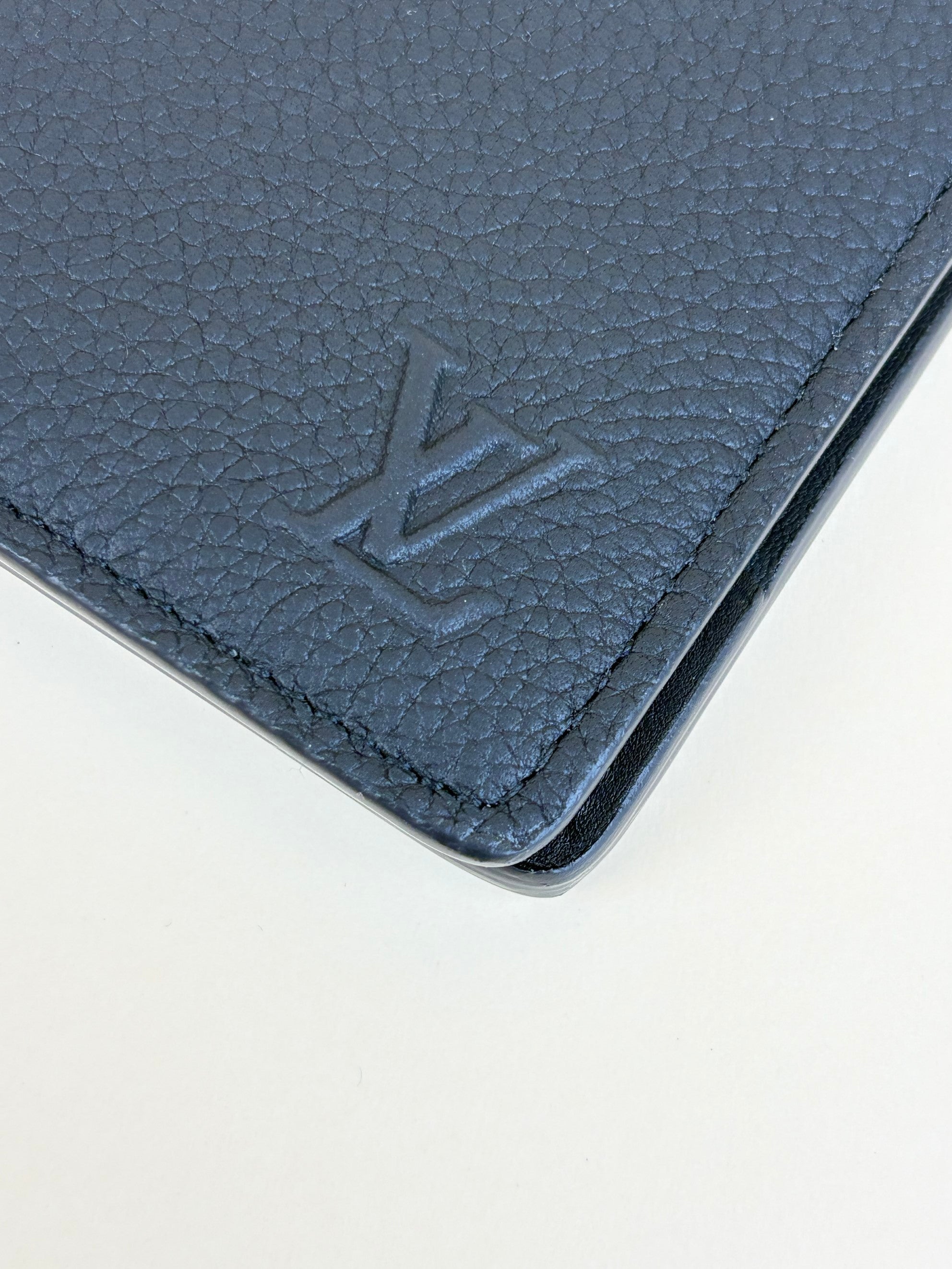 Louis Vuitton Black Multiple calfskin lv aerogram wallet