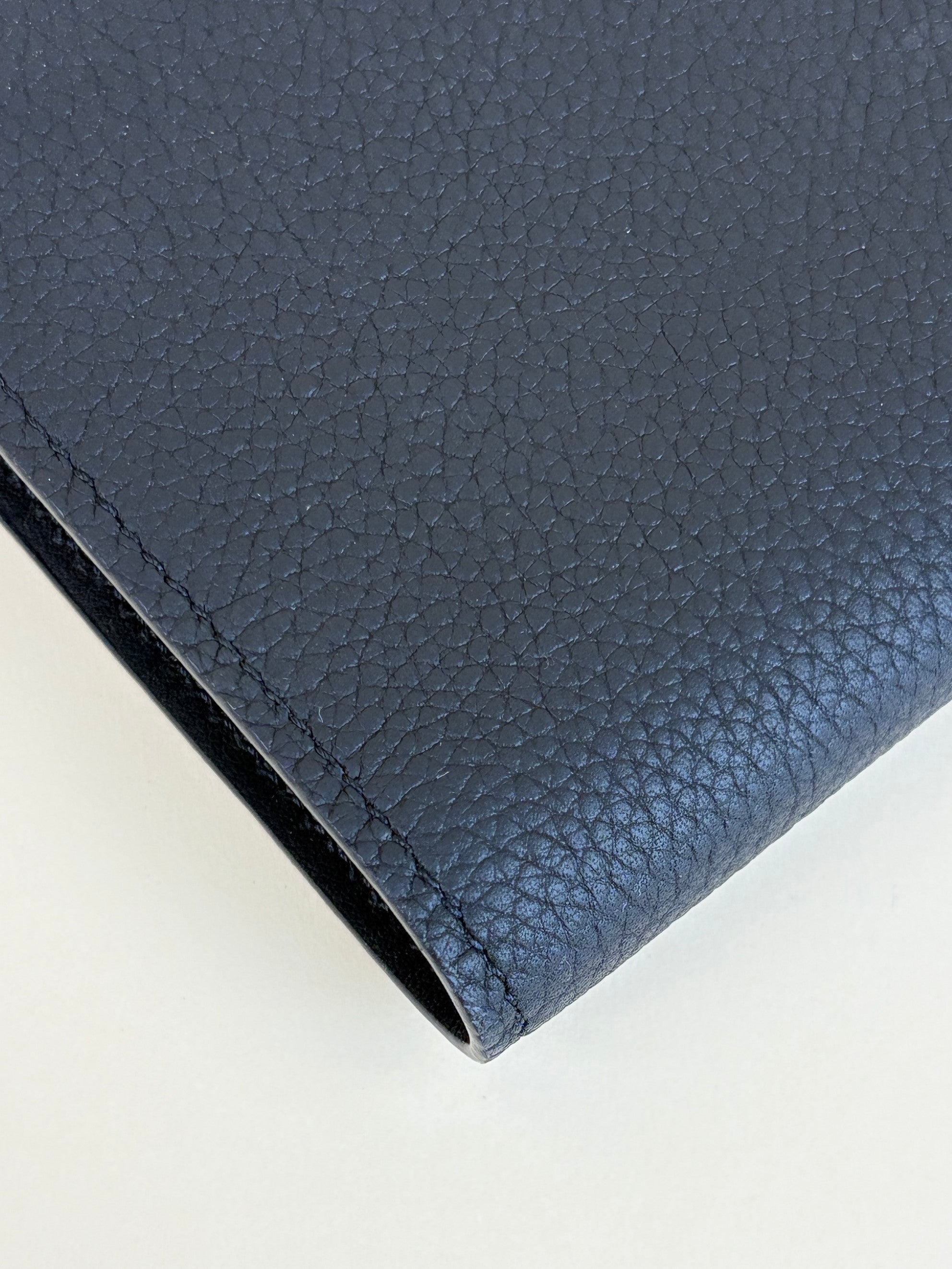 Louis Vuitton Black Multiple calfskin lv aerogram wallet