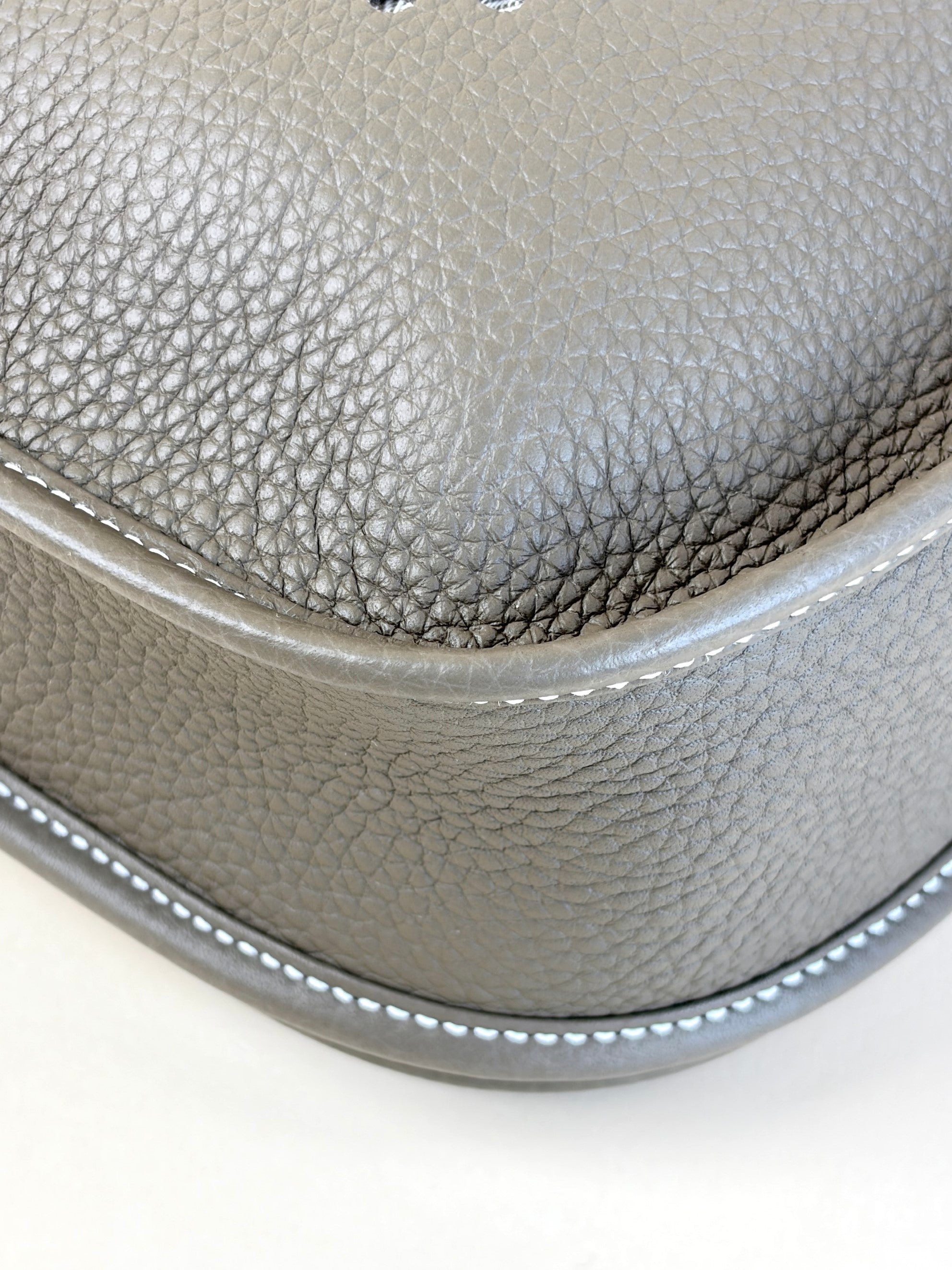 Hermes Etoupe Evelyne 29 III PM Bag