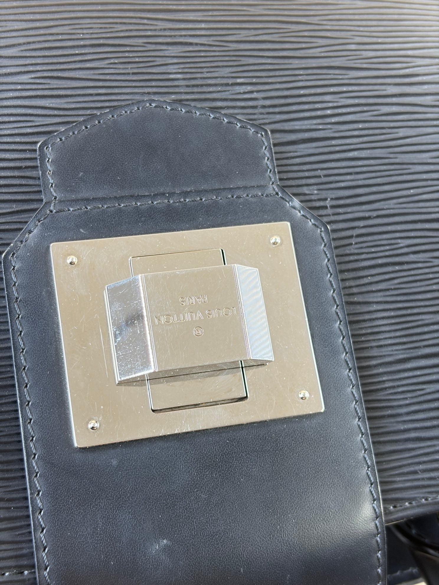 LOUIS VUITTON Mirabeau GM black epi