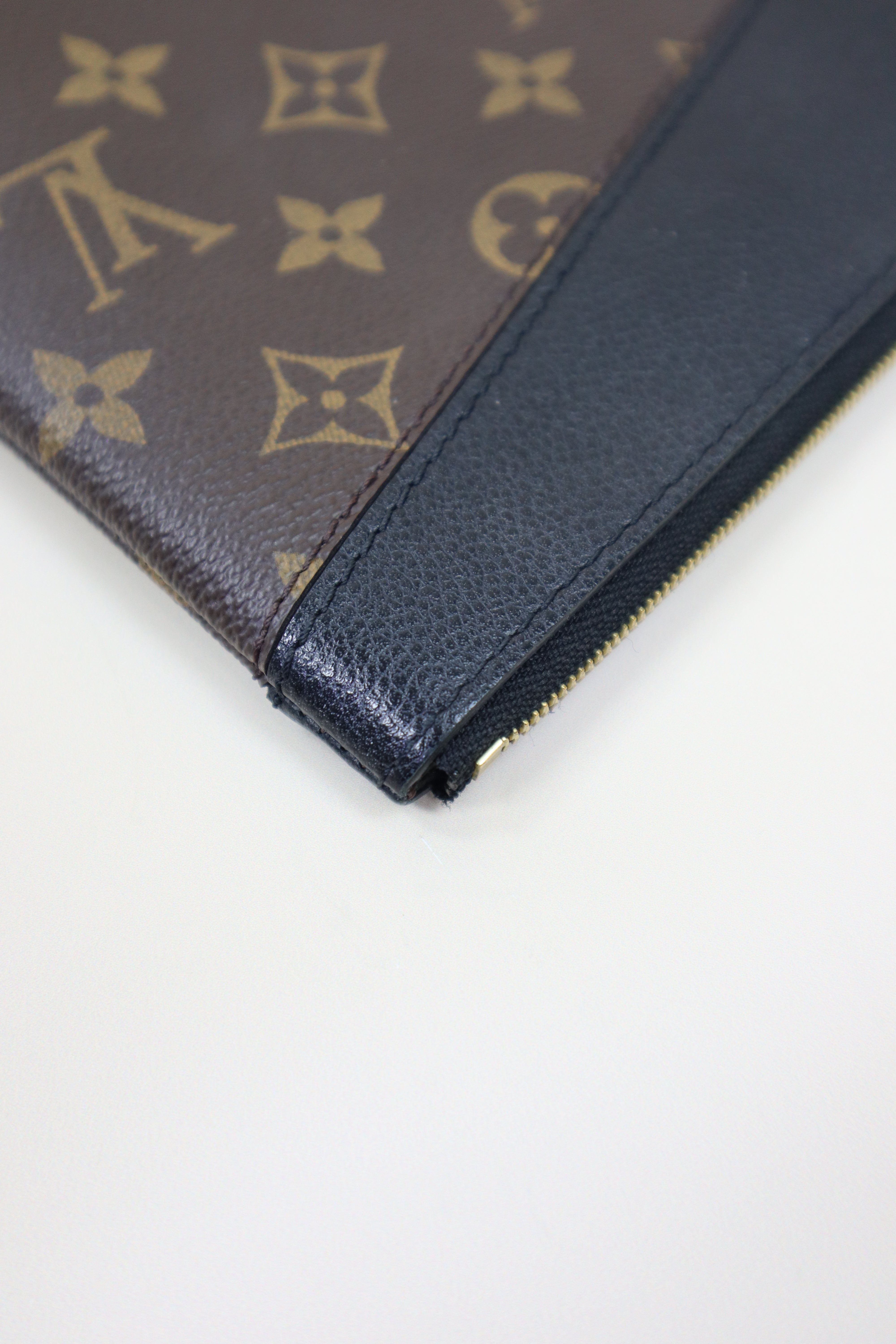 Louis Vuitton Black Monogram Daily Pouch