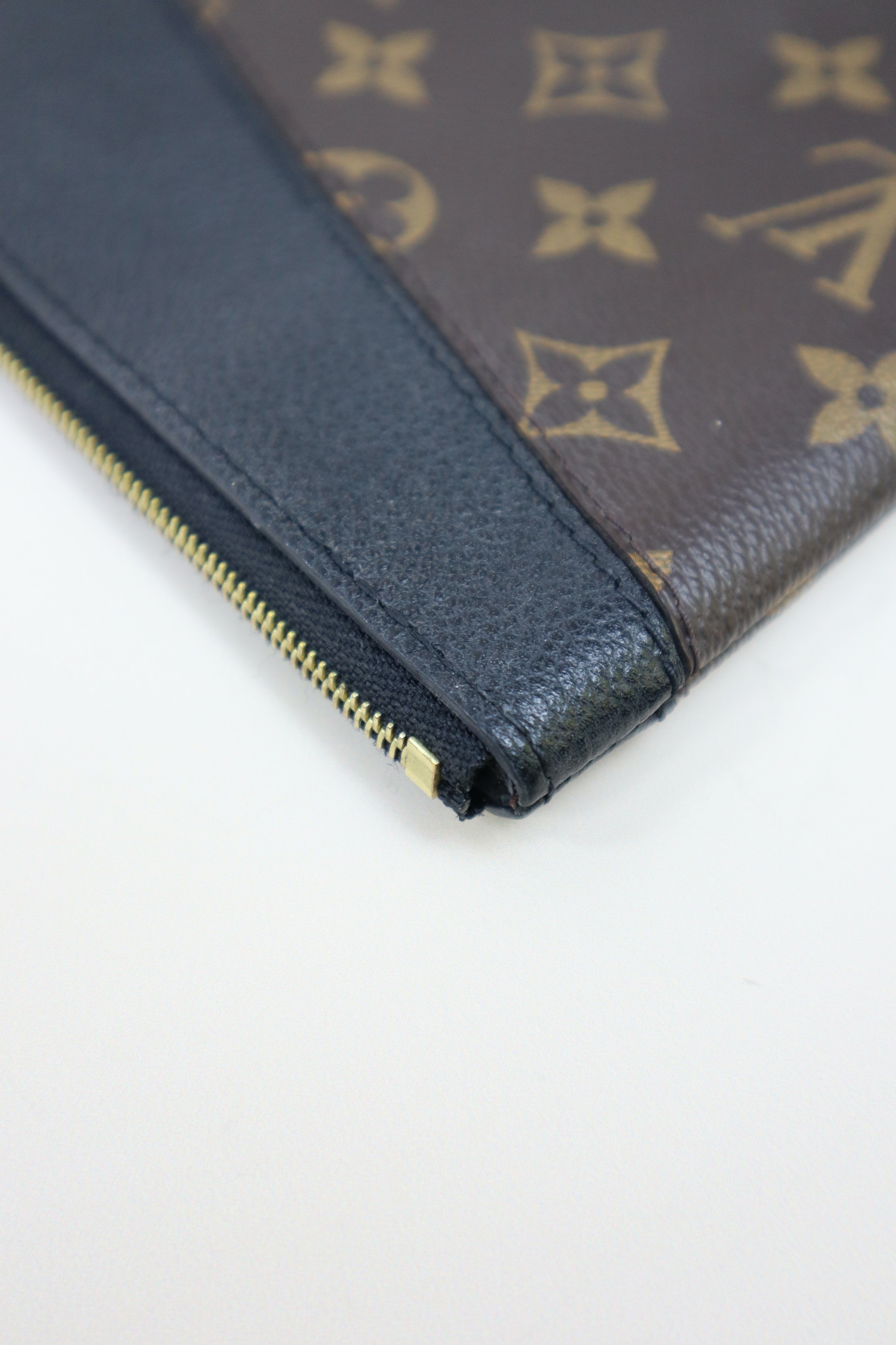 Louis Vuitton Black Monogram Daily Pouch