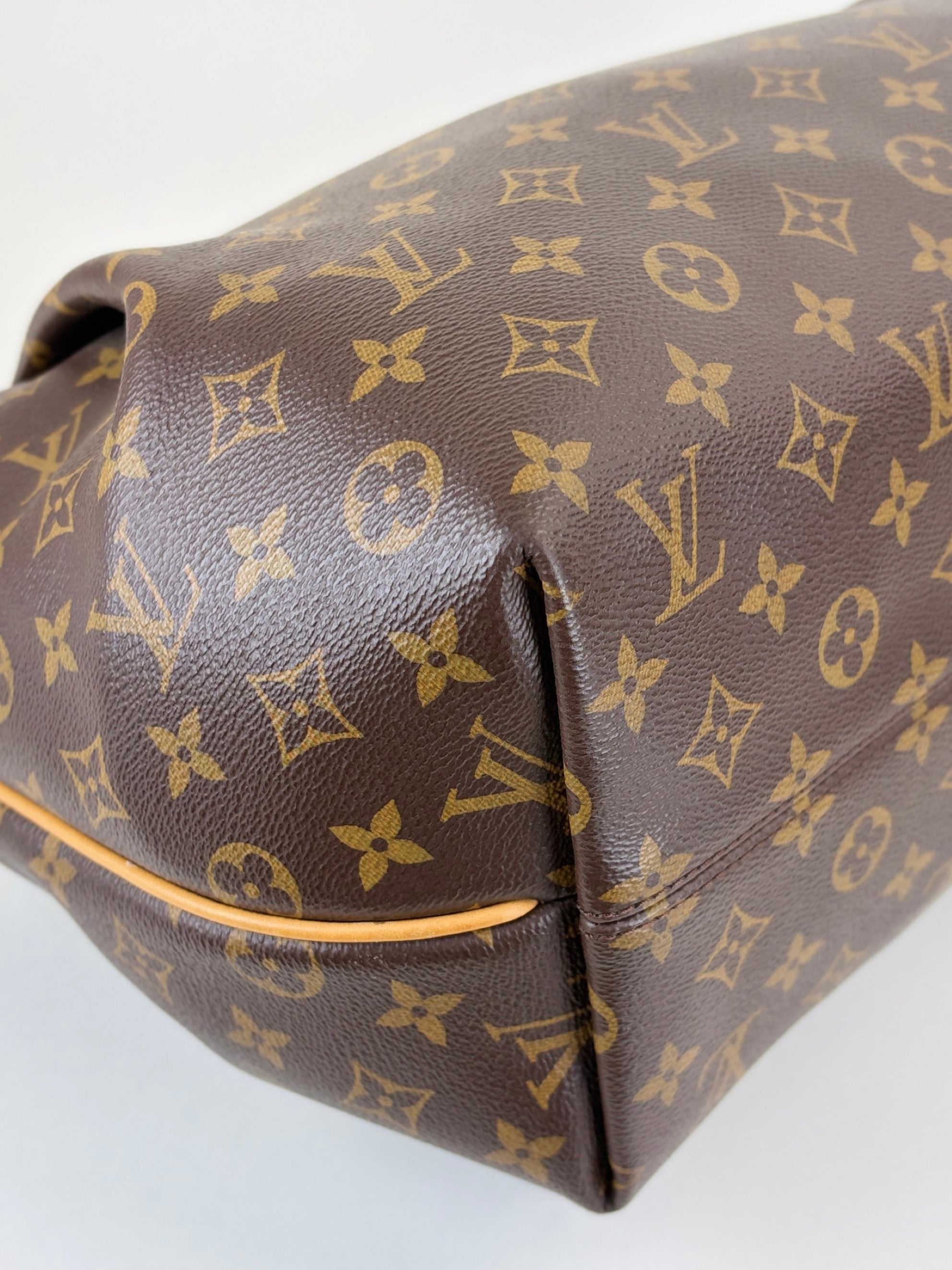 Louis Vuitton monogram canvas turenne GM tote bag